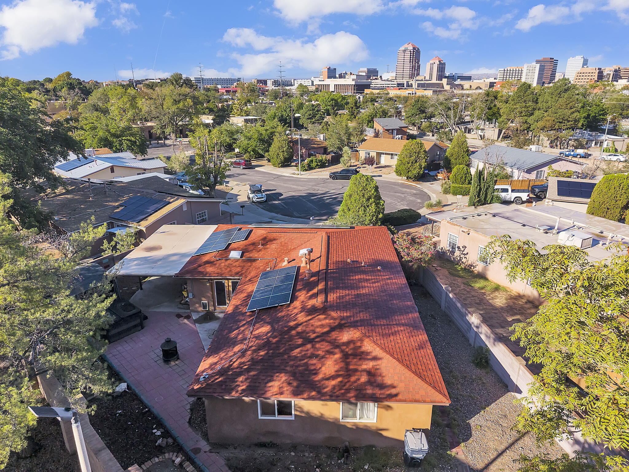 Photo 8 — 712 Tranquilino Court NE
