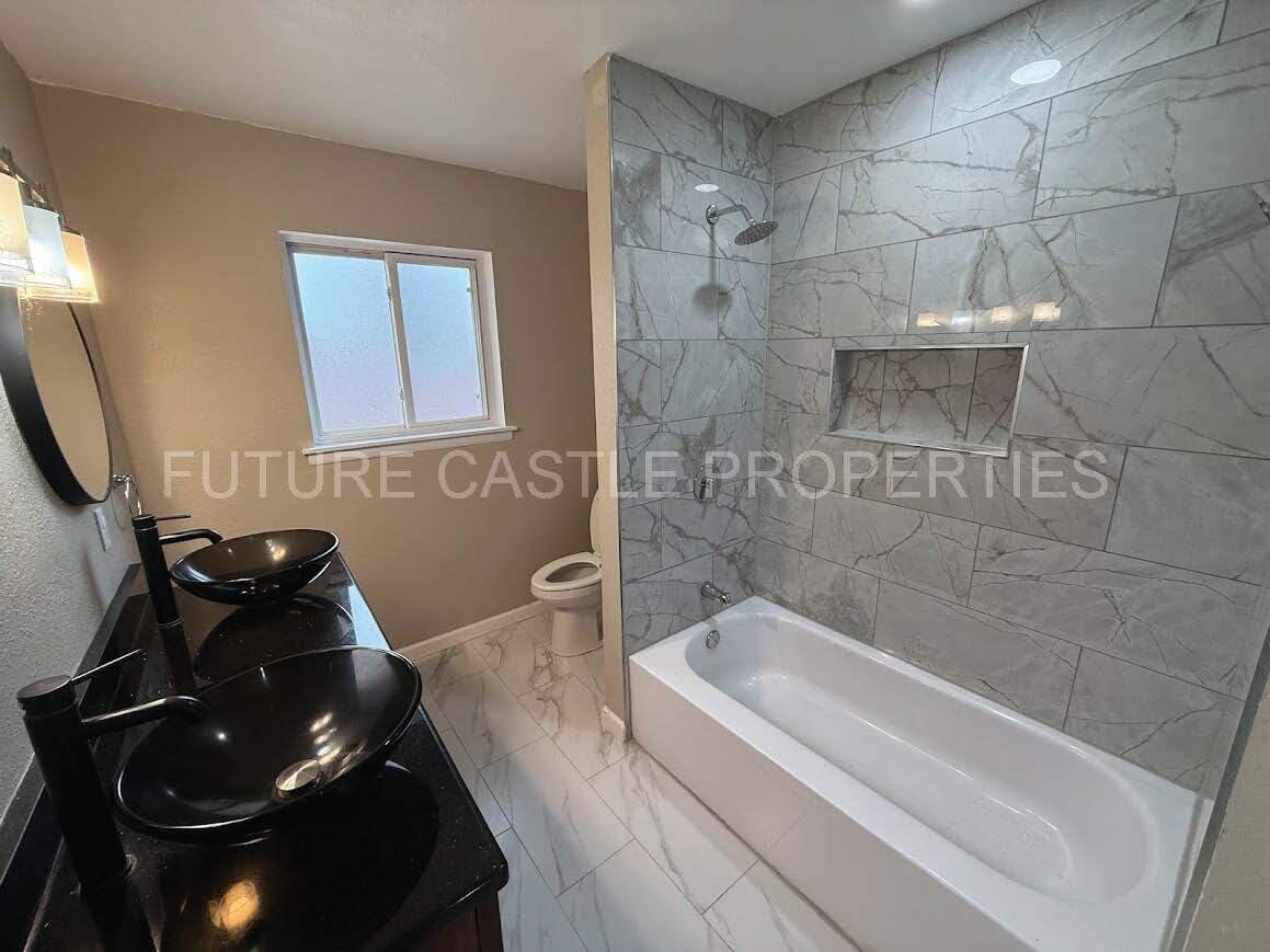 Photo 6 — 1901 Grande Boulevard SE