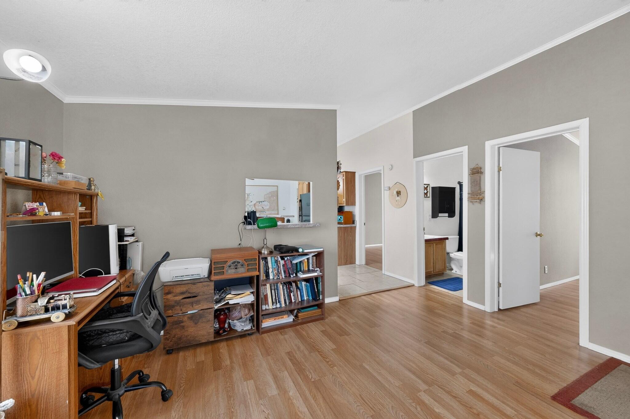 Photo 10 — 8905 Odin Road SW