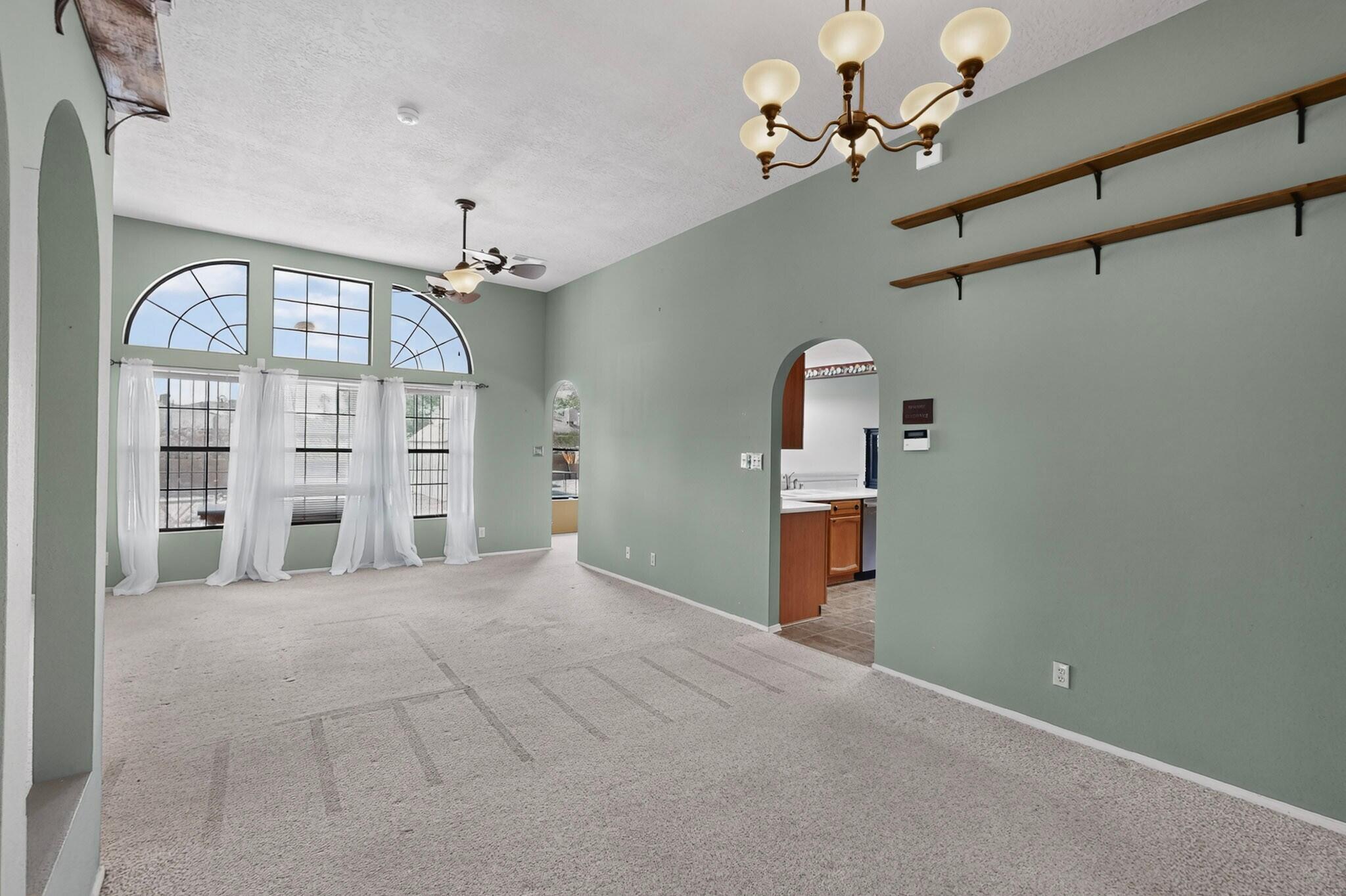 Photo 2 — 4910 La Nuez Court SE
