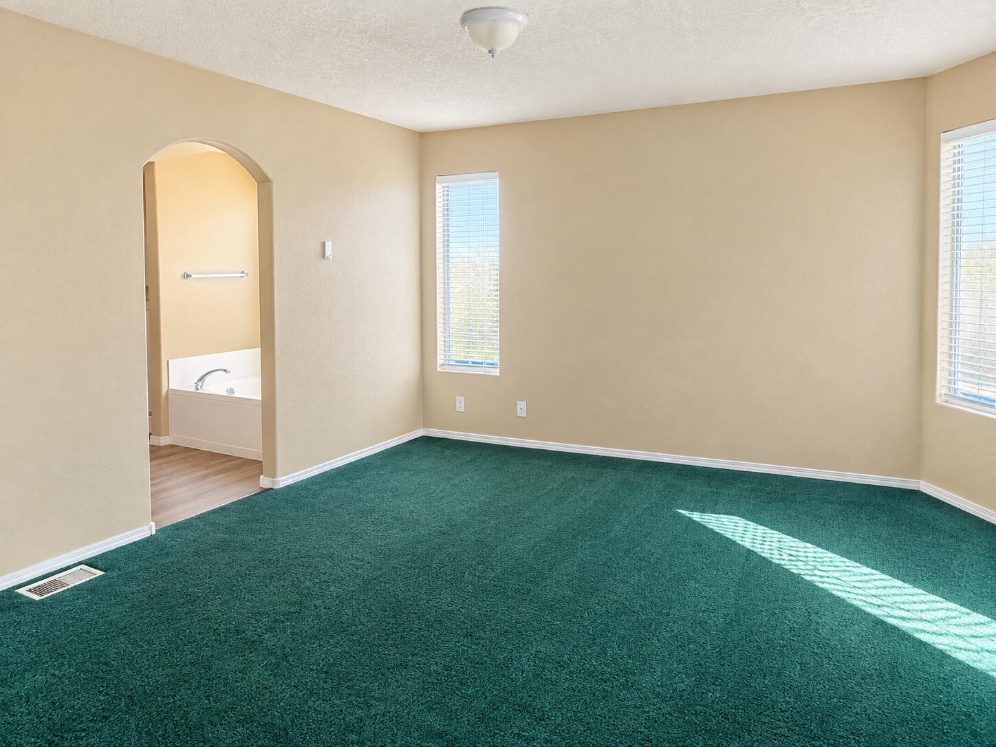 Photo 11 — 820 Brackett Drive SW