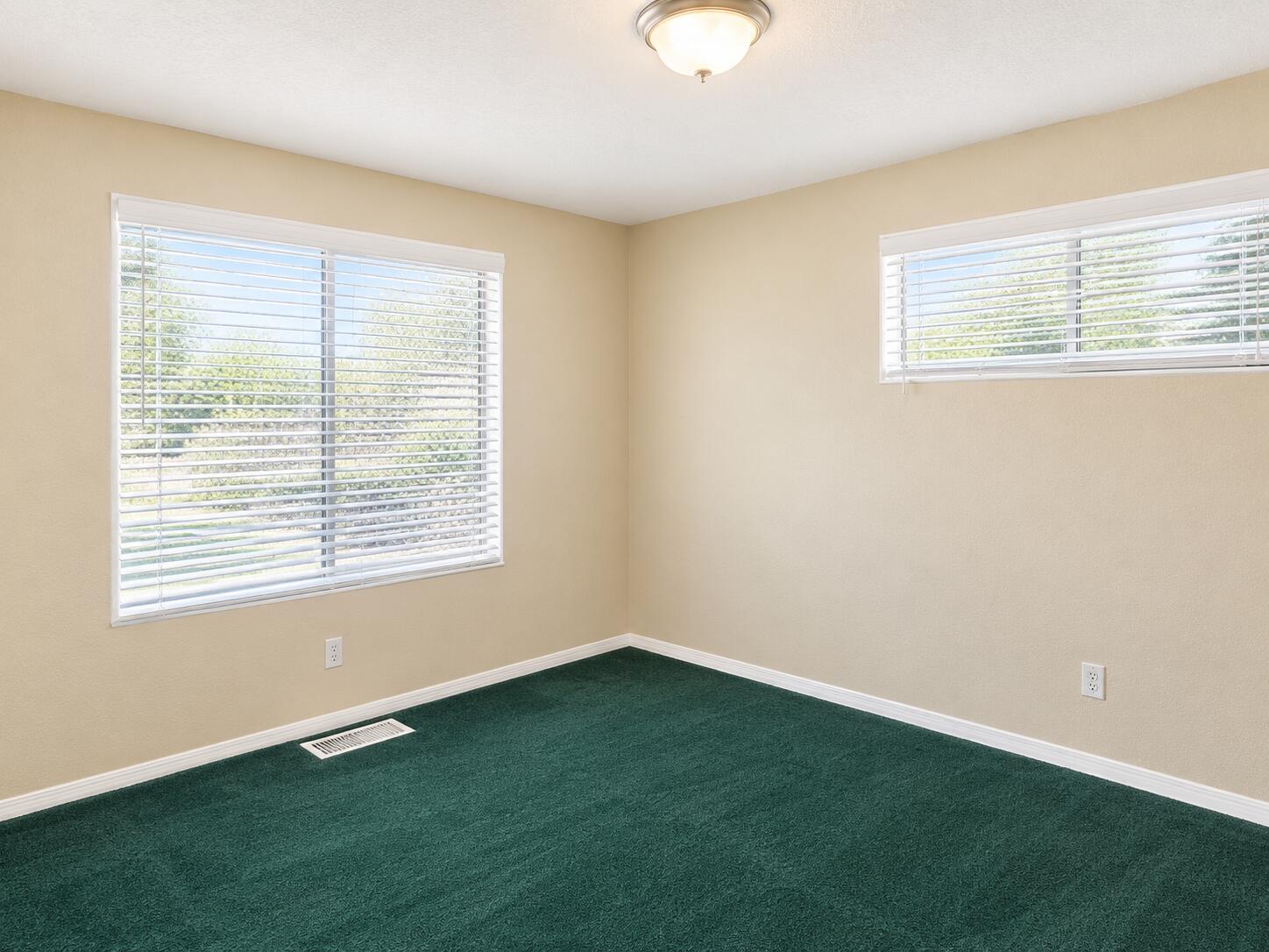 Photo 14 — 820 Brackett Drive SW