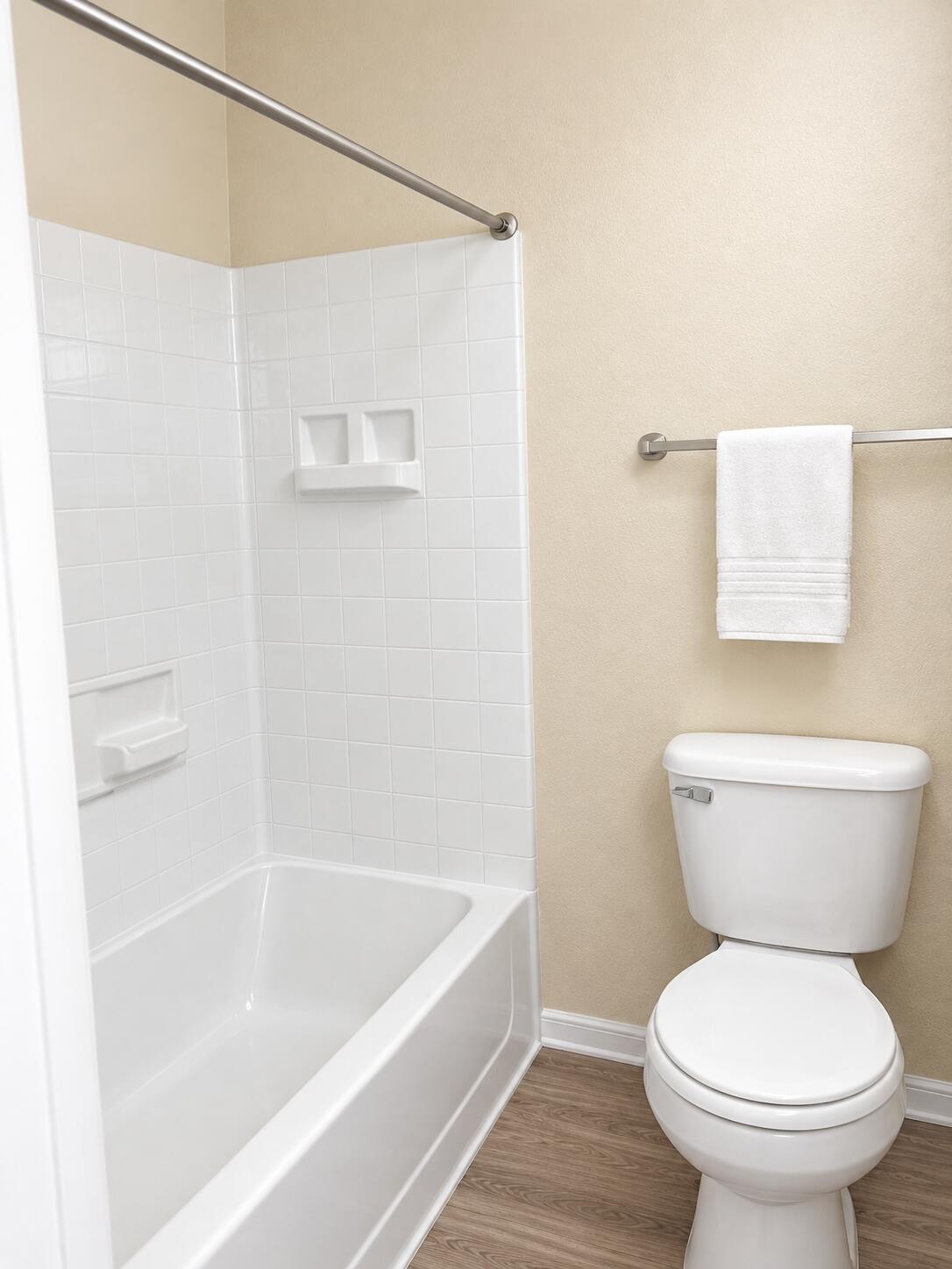 Photo 17 — 820 Brackett Drive SW