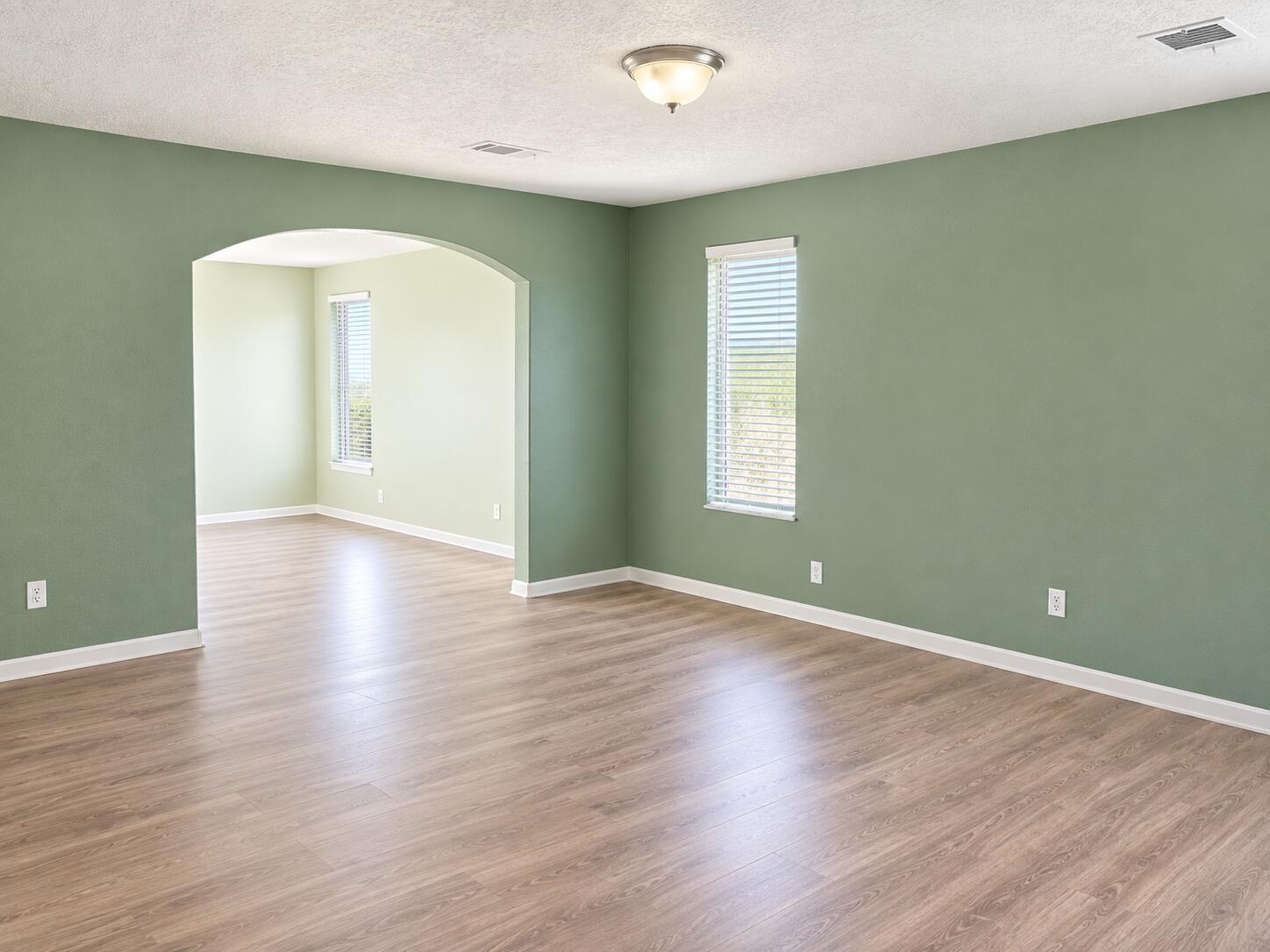 Photo 2 — 820 Brackett Drive SW