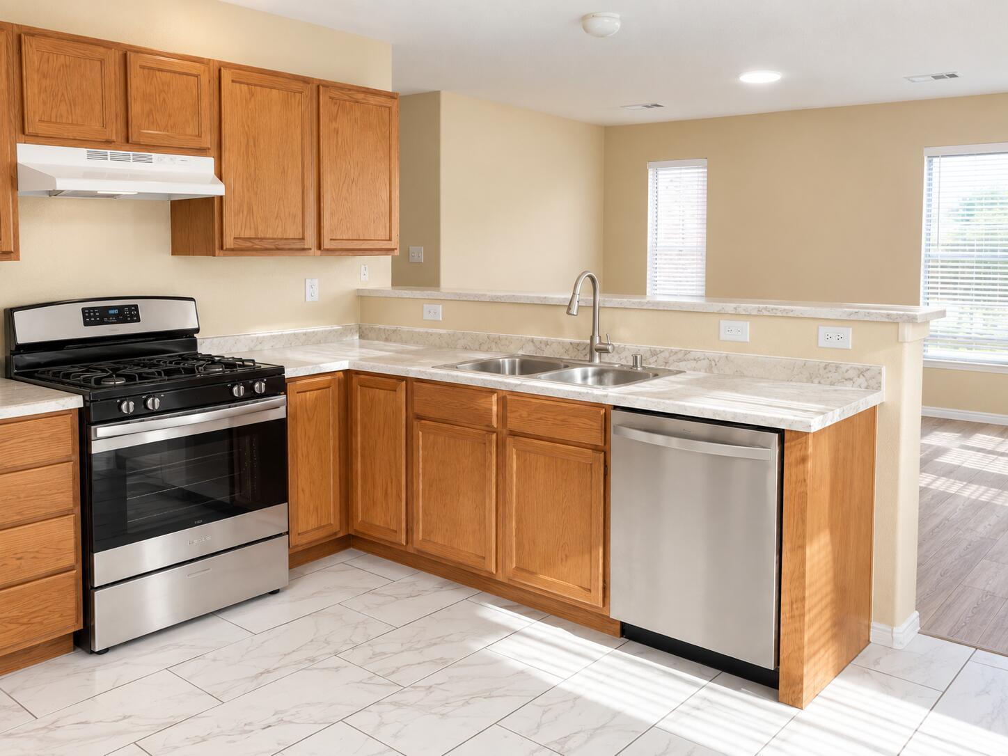Photo 4 — 820 Brackett Drive SW
