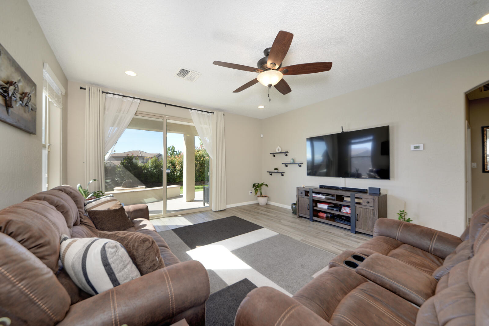Photo 12 — 8604 Monsoon Road NW