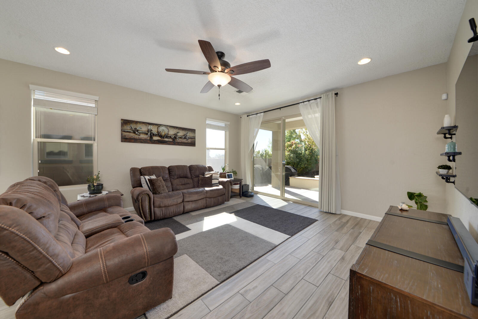 Photo 13 — 8604 Monsoon Road NW