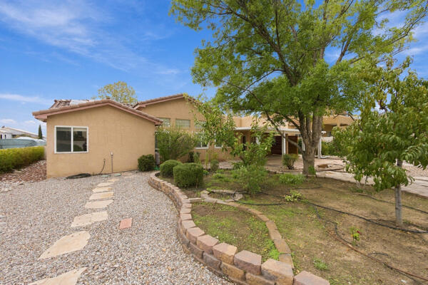 Photo 20 — 3133 Ashkirk Loop SE