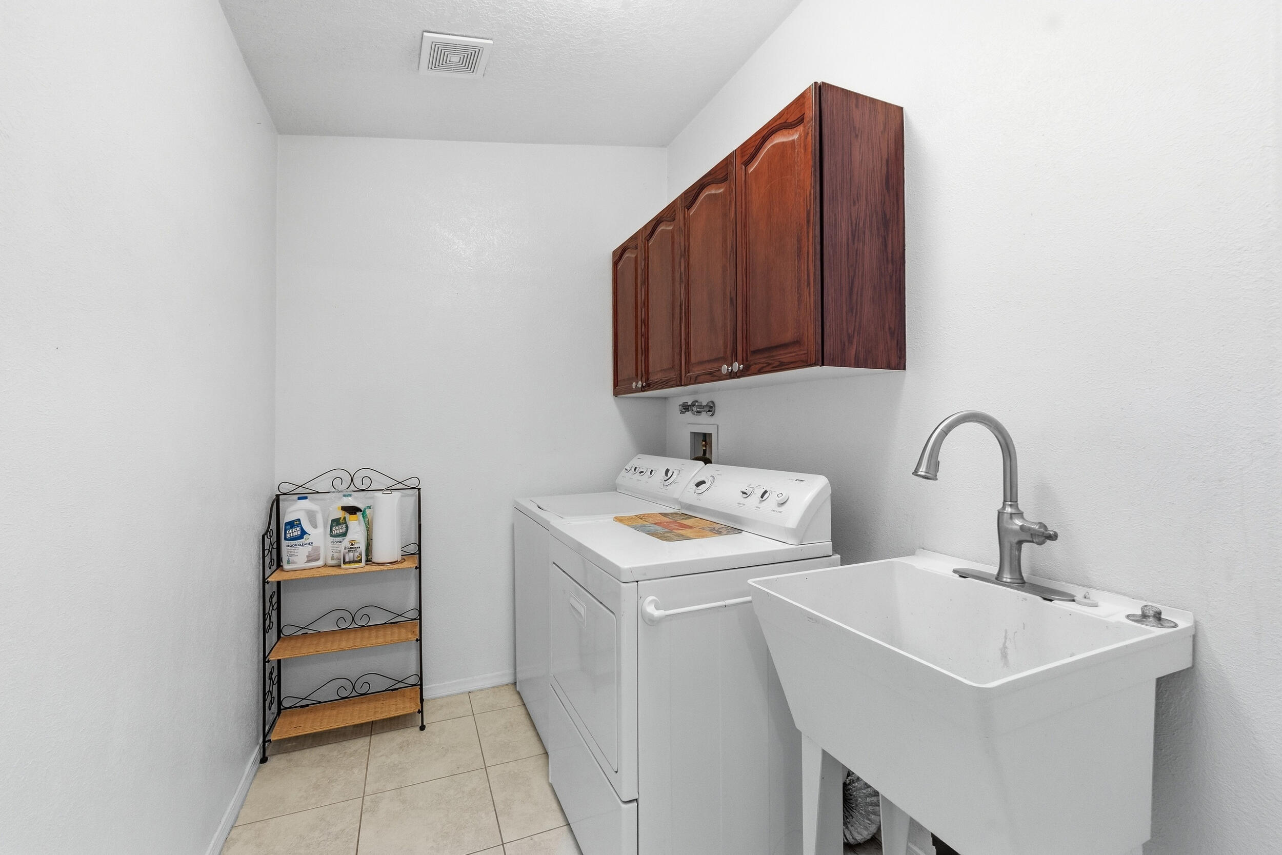 Photo 4 — 3133 Ashkirk Loop SE