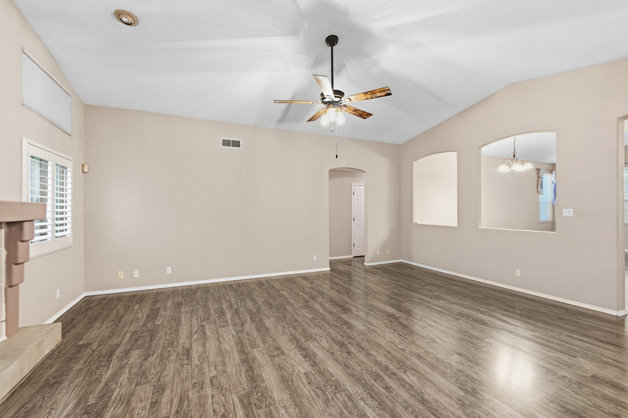 Photo 7 — 3133 Ashkirk Loop SE