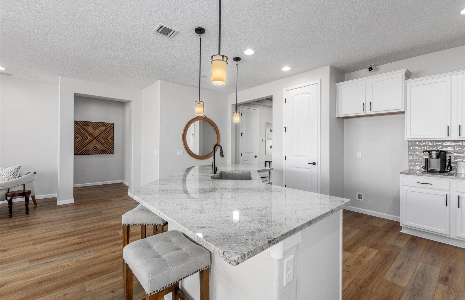 Photo 6 — 2606 Seaforth Circle NE