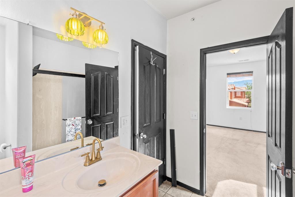 Photo 9 — 601 Menaul Boulevard NE UNIT 2001