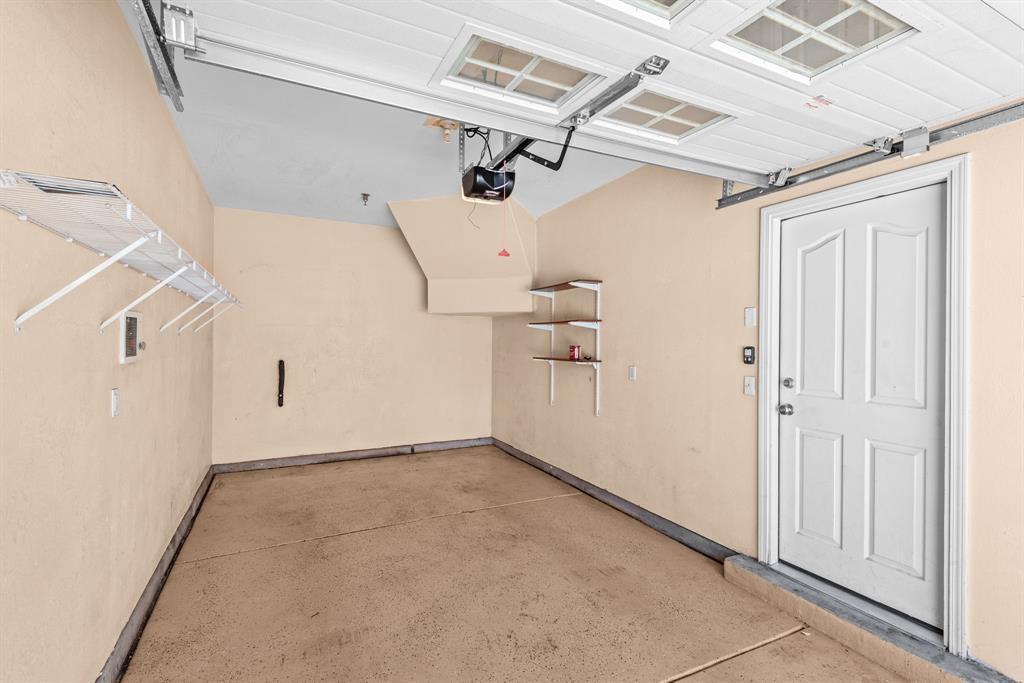 Photo 13 — 601 Menaul Boulevard NE UNIT 2001