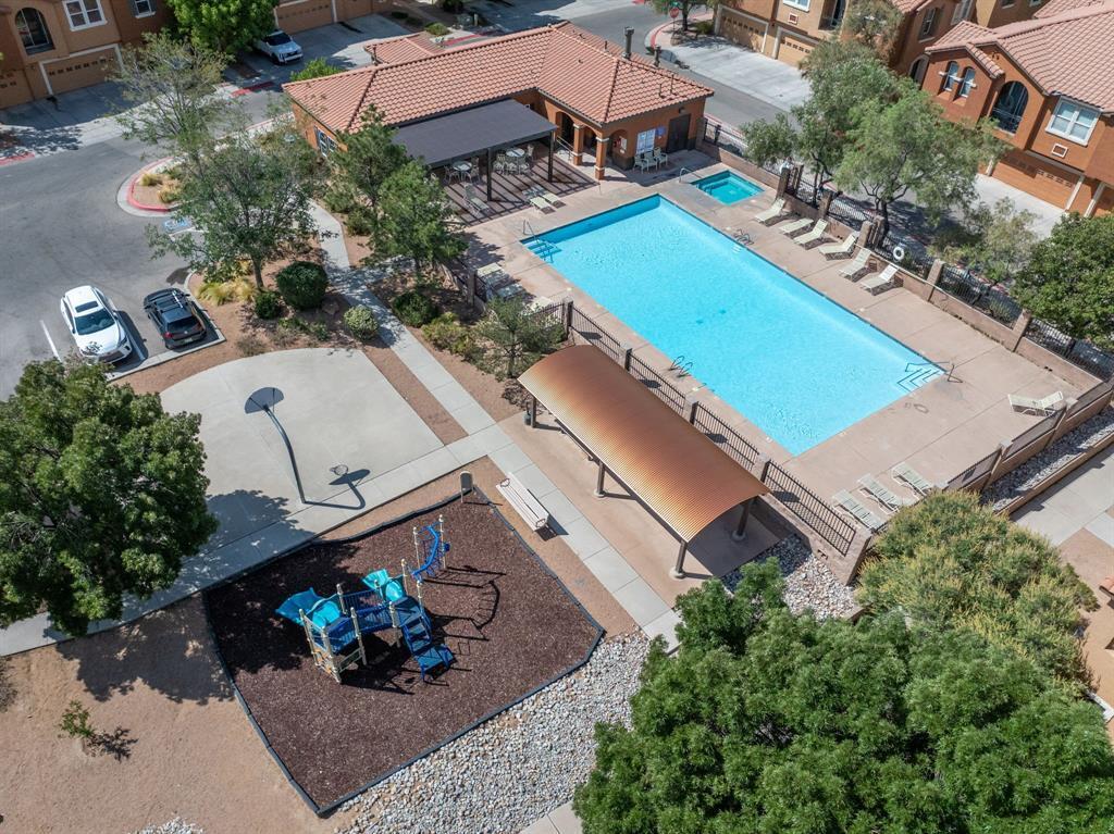 Photo 18 — 601 Menaul Boulevard NE UNIT 2001
