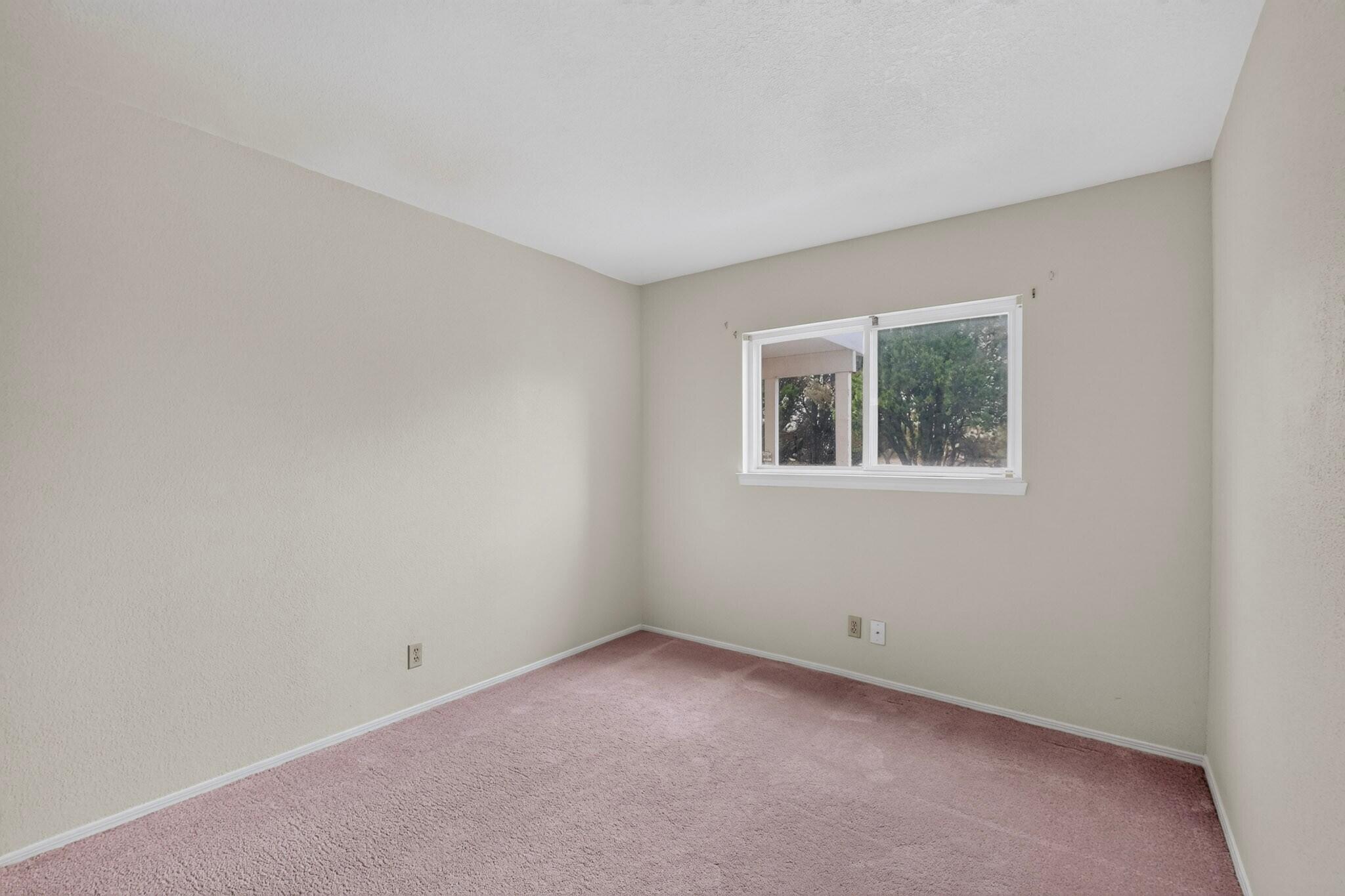 Photo 2 — 13800 Paseo Vista NE