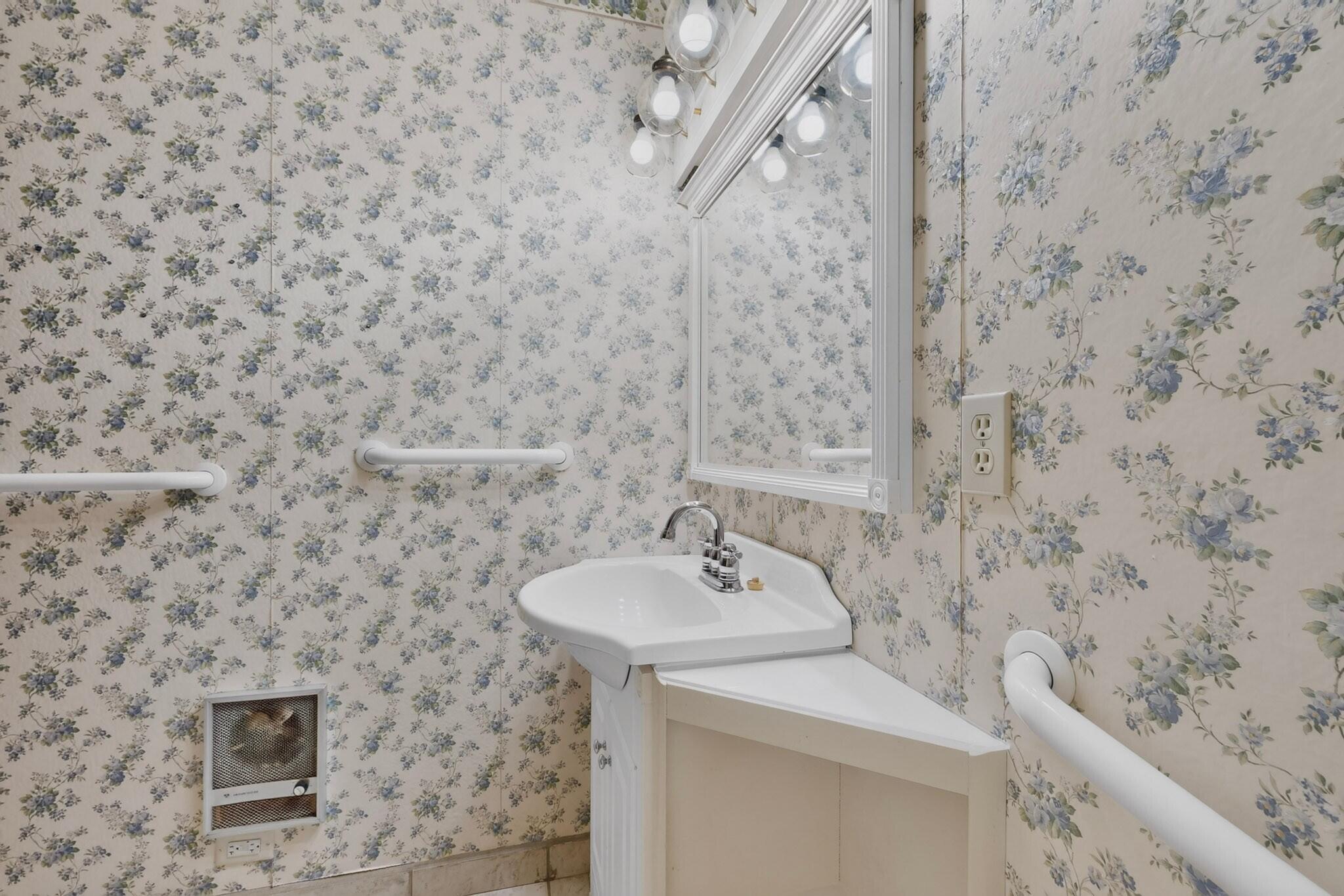 Photo 3 — 4716 Mountain Road NE