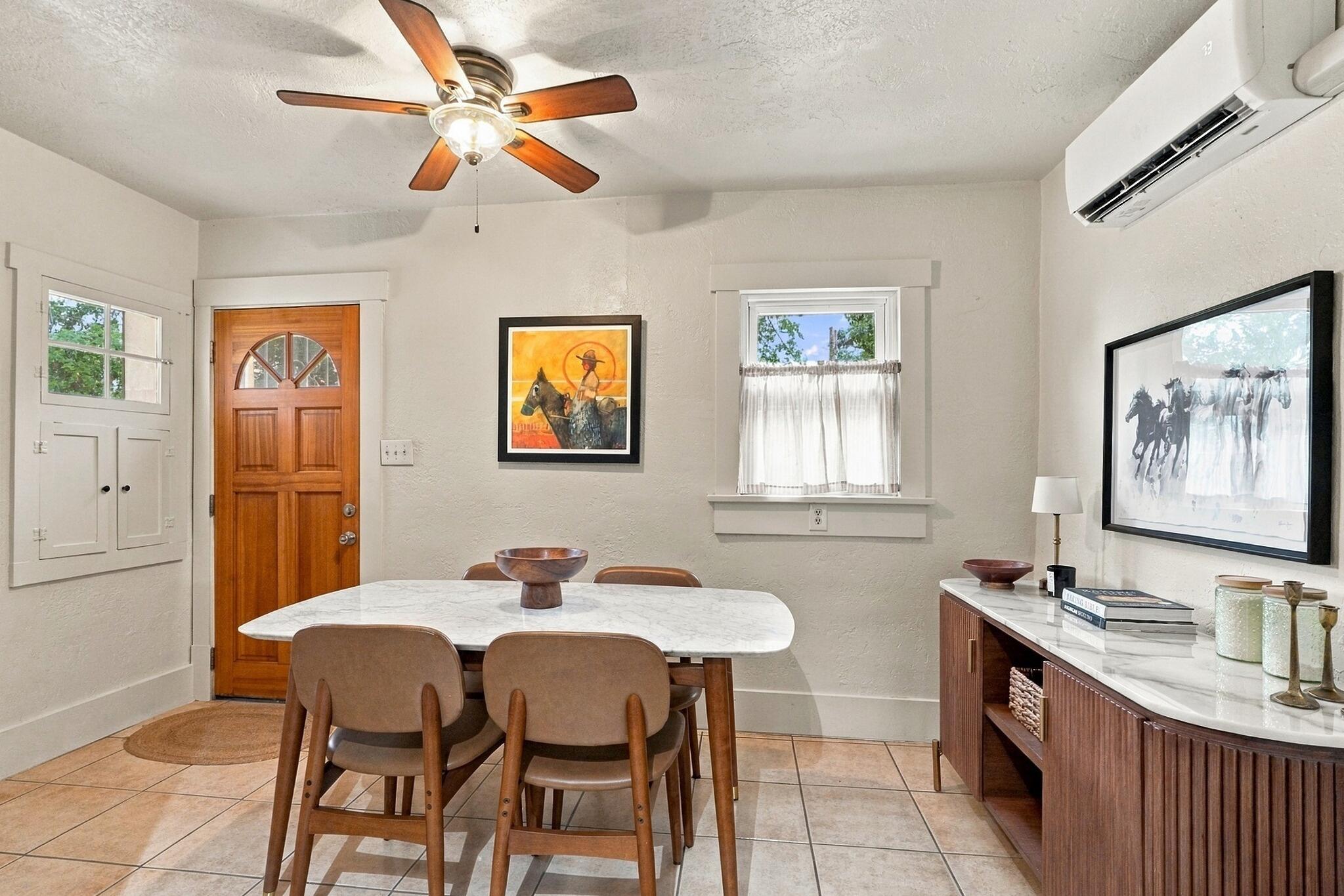 Photo 4 — 923 Arno Street SE