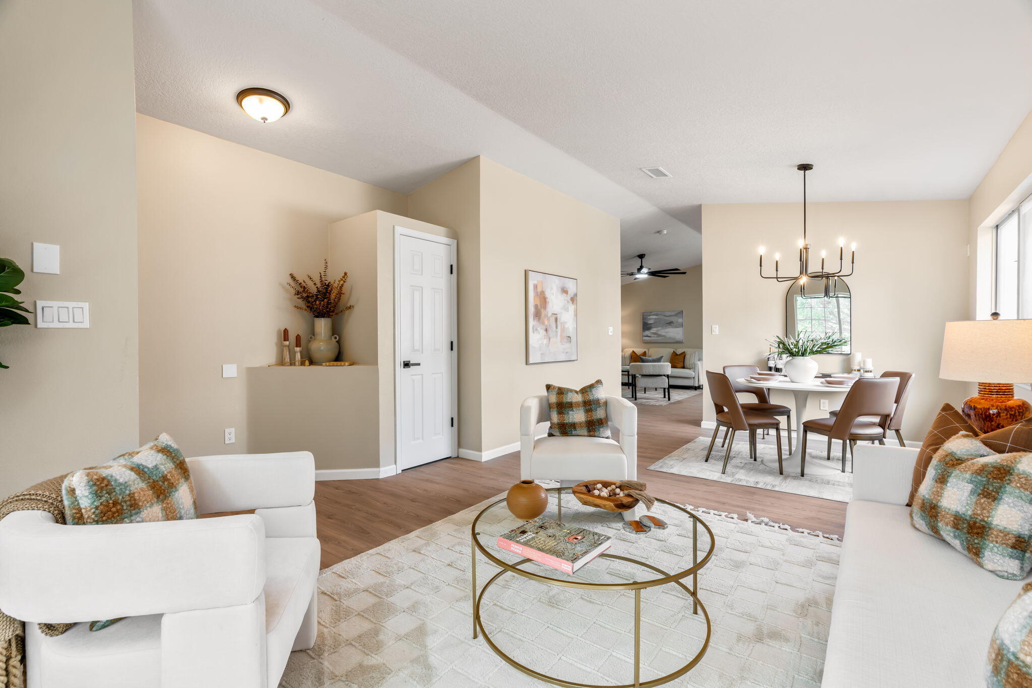 Photo 3 — 6419 Amberside Road NW