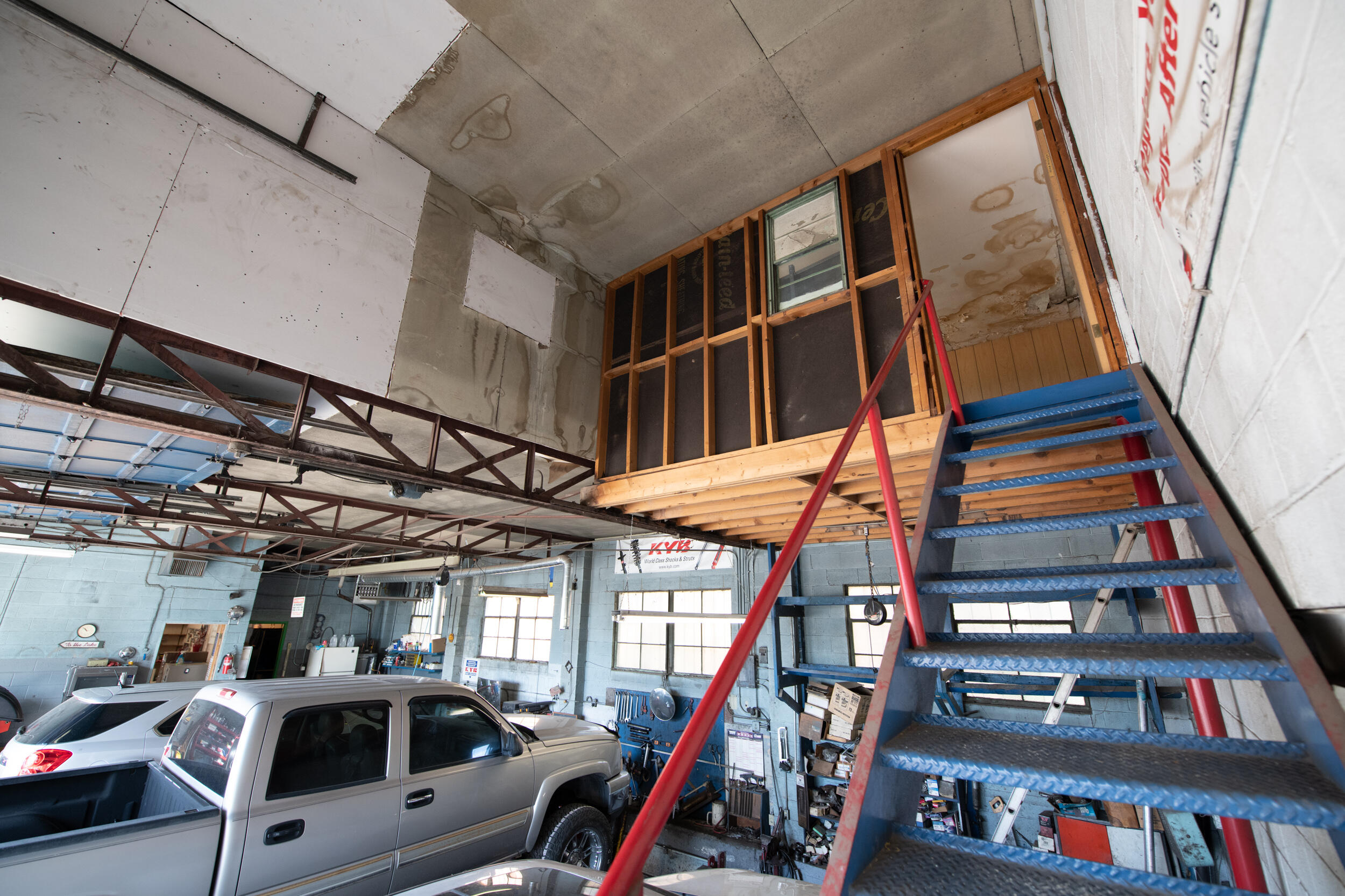 Photo 17 — 624 Stover Avenue SW