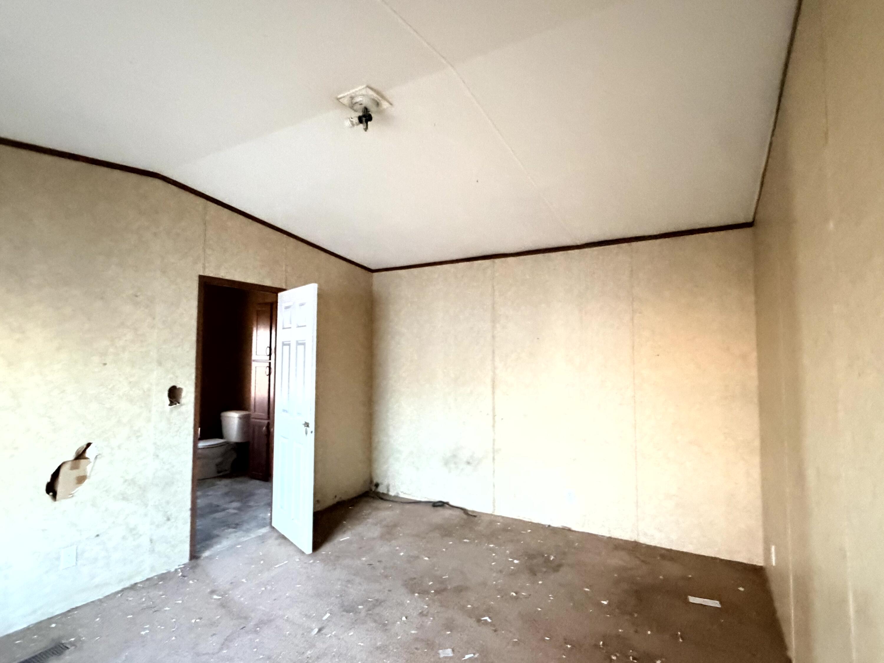 Photo 18 — 9 Perry Road