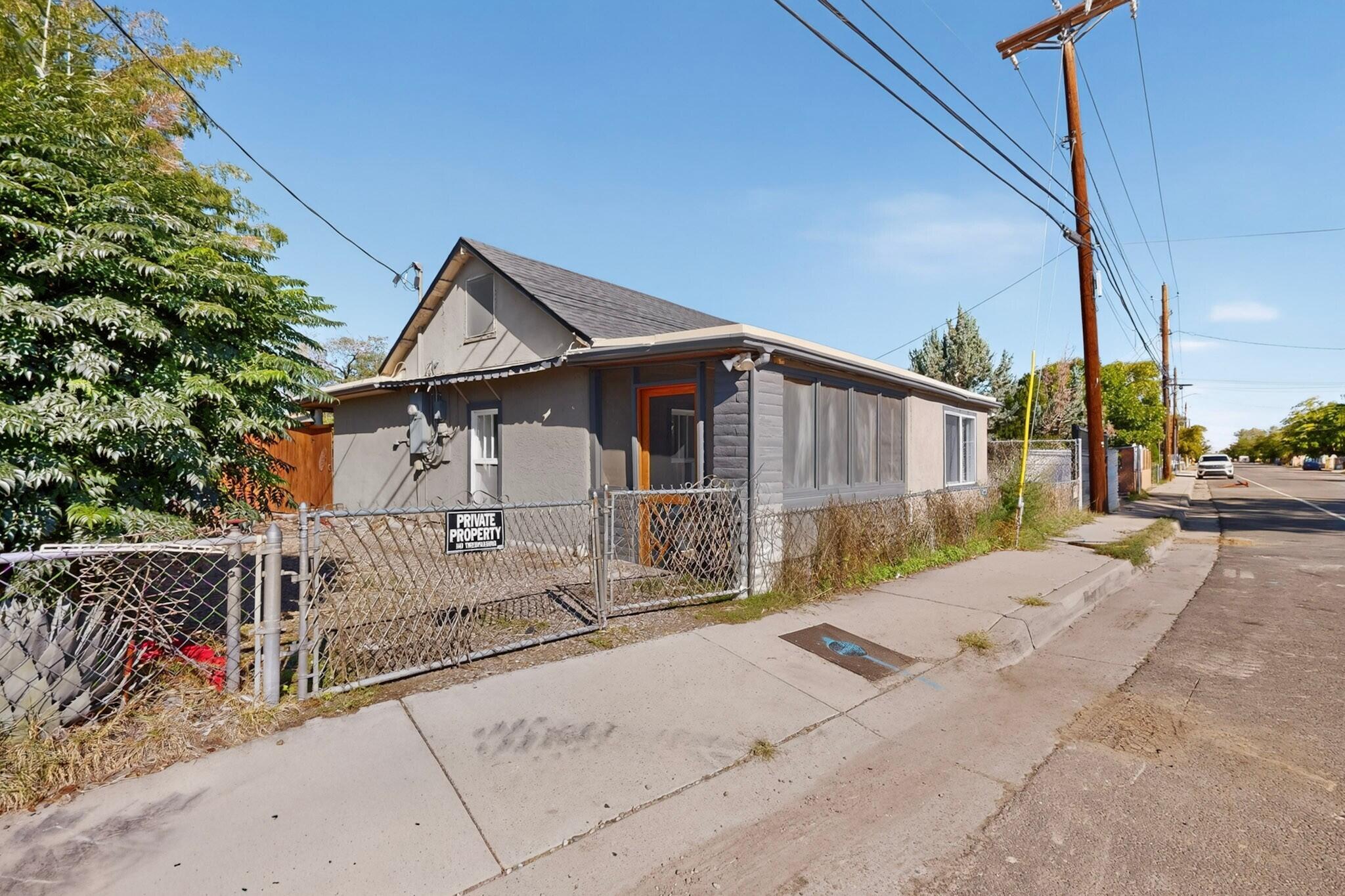 Photo 20 — 2327 William Street SE