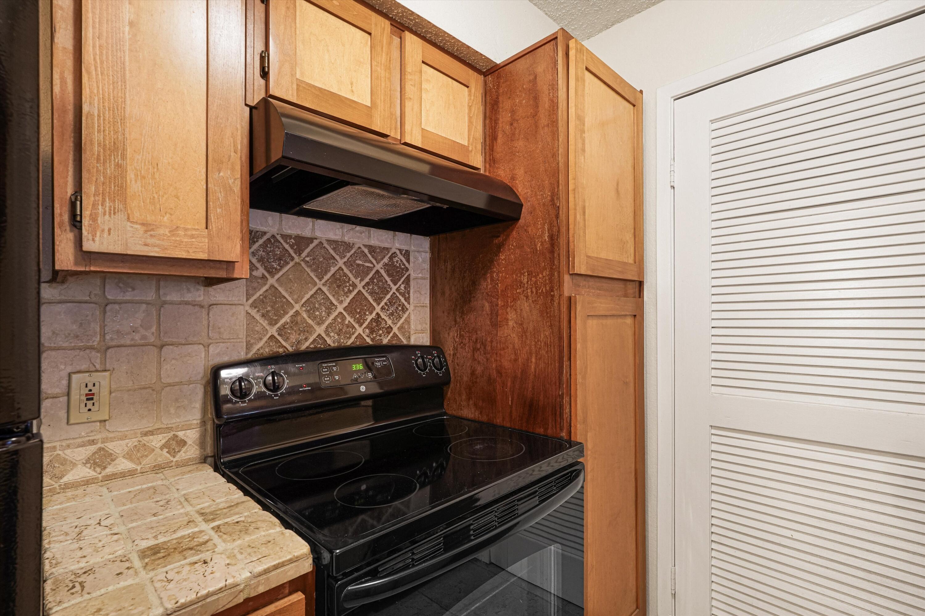 Photo 10 — 2501 W Zia Road APT 9112