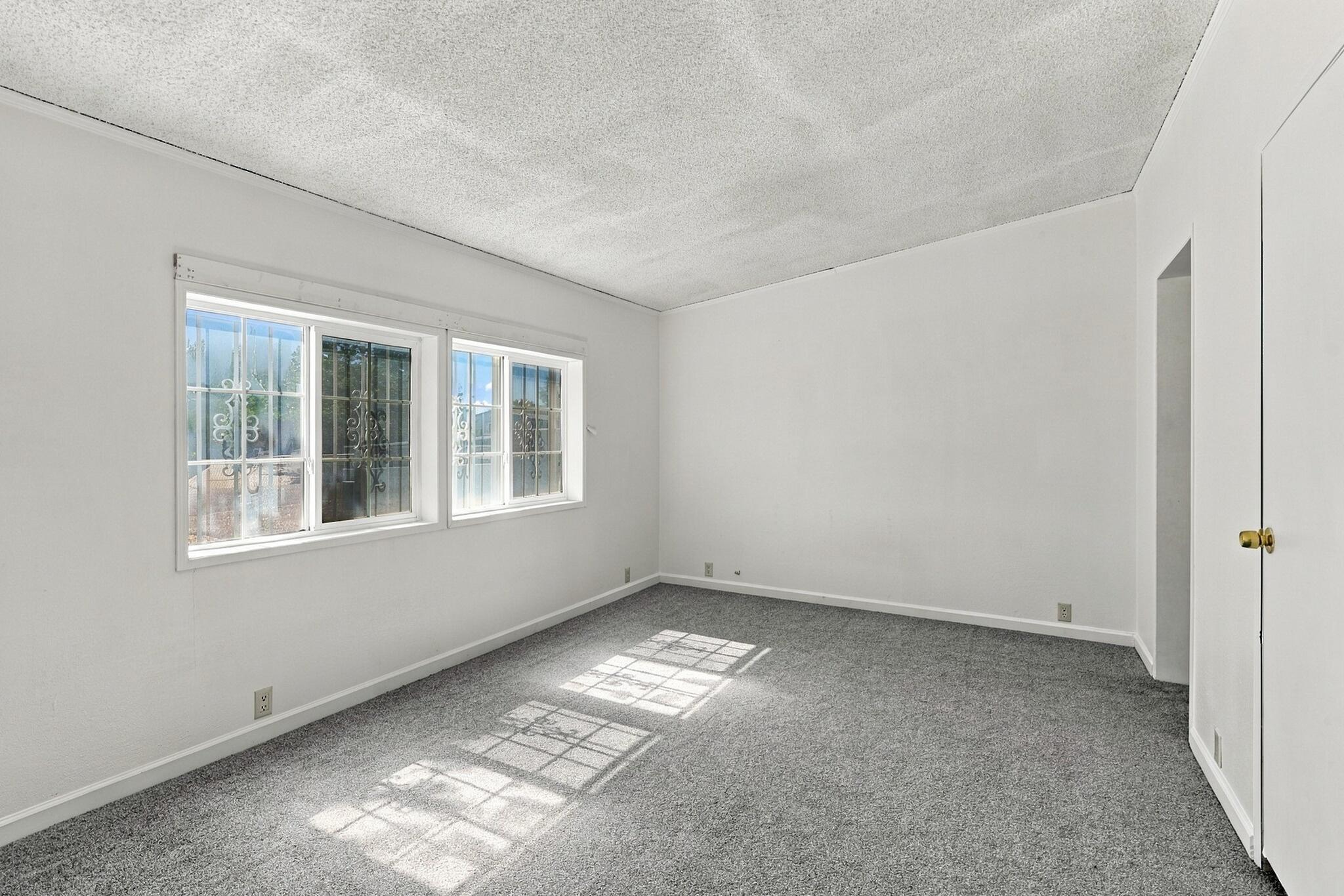 Photo 20 — 3033 Dona Juanita Drive SW