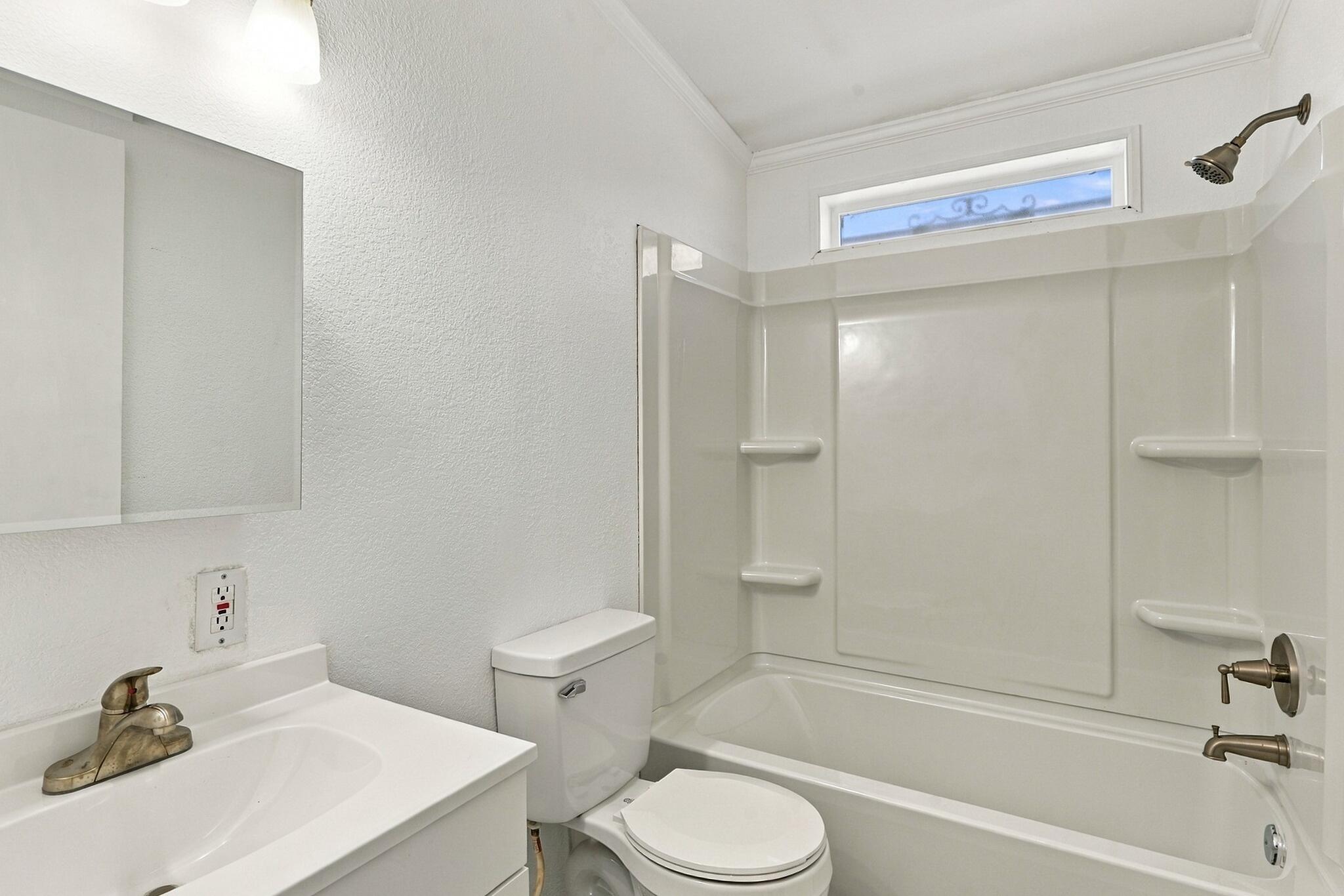 Photo 11 — 3033 Dona Juanita Drive SW
