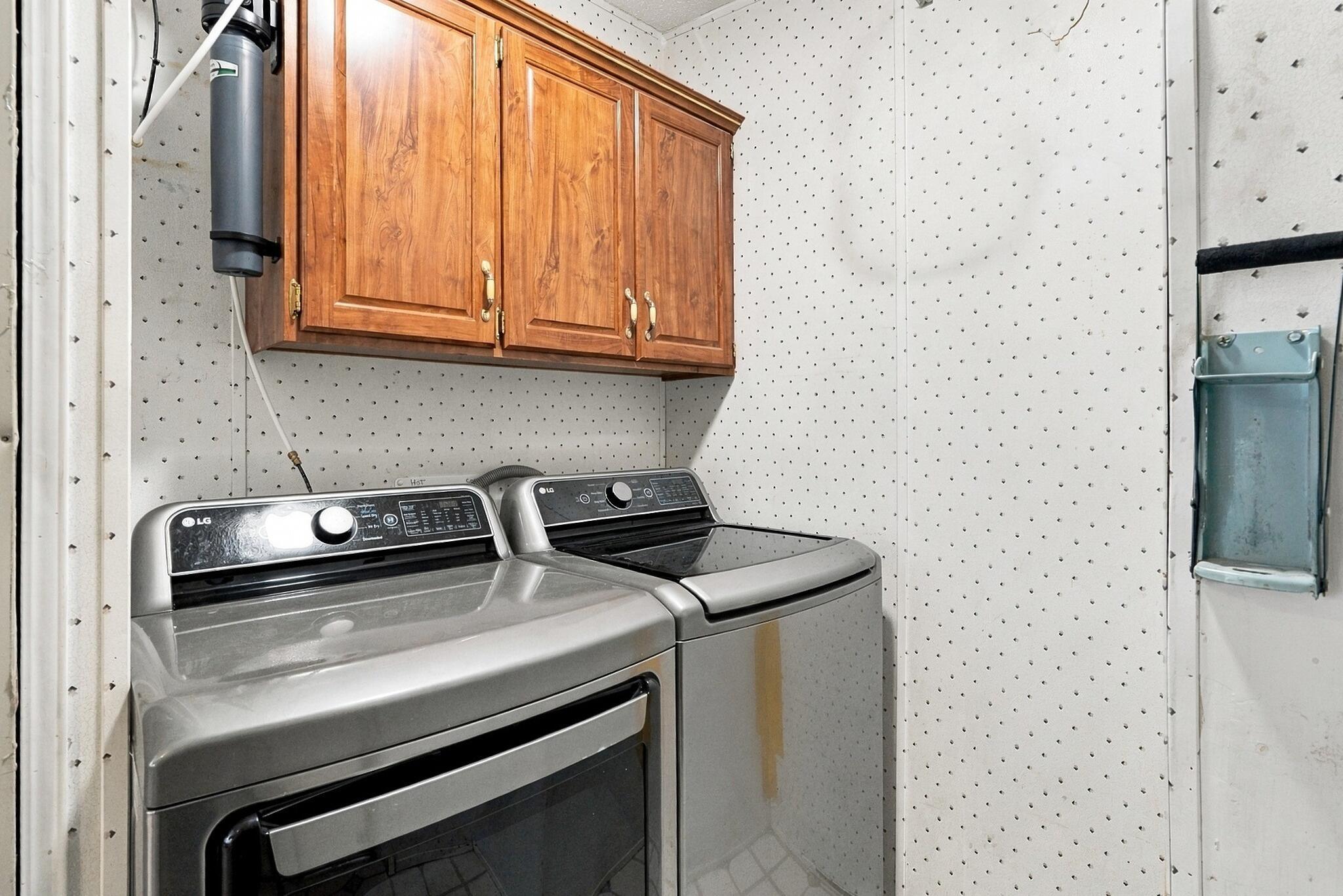 Photo 10 — 3033 Dona Juanita Drive SW