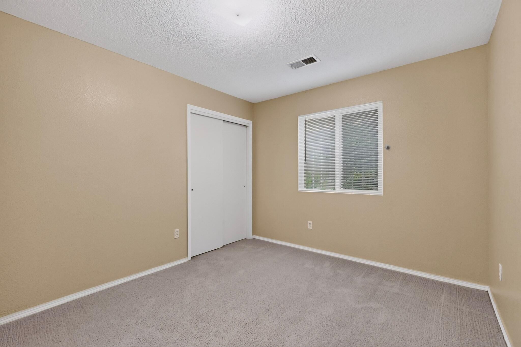 Photo 14 — 500 Adirondack Place SE
