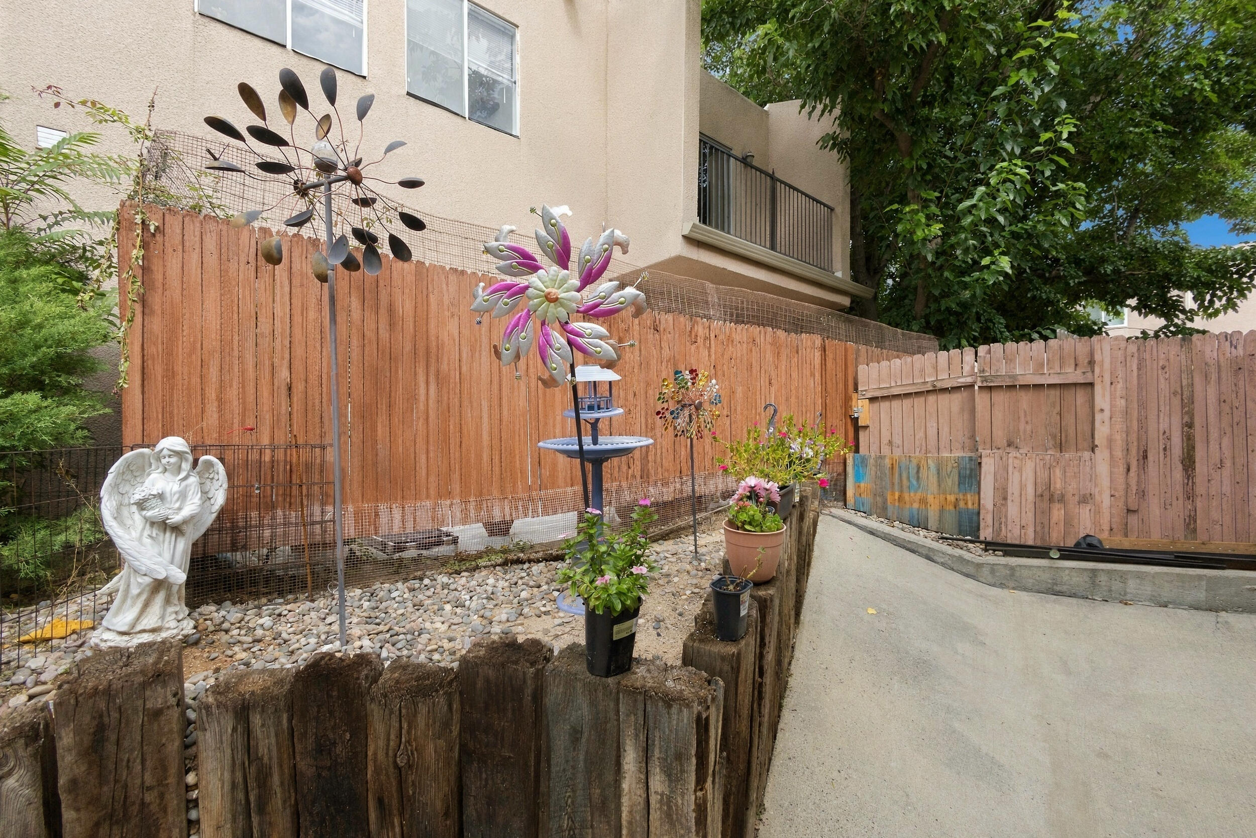 Photo 2 — 3501 Juan Tabo Boulevard NE # 1013