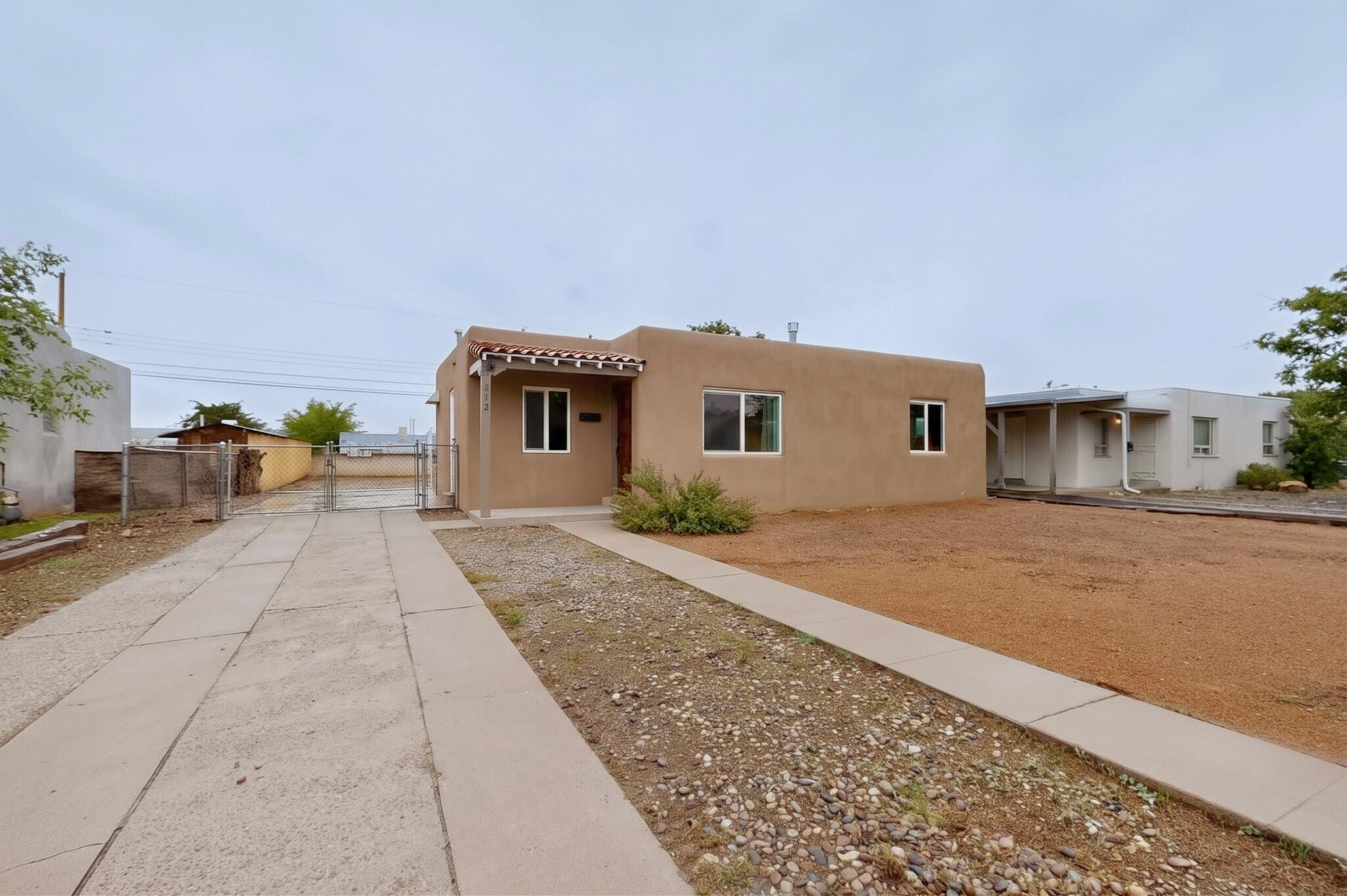 313 General Bradley Street NE, Albuquerque, NM 87123