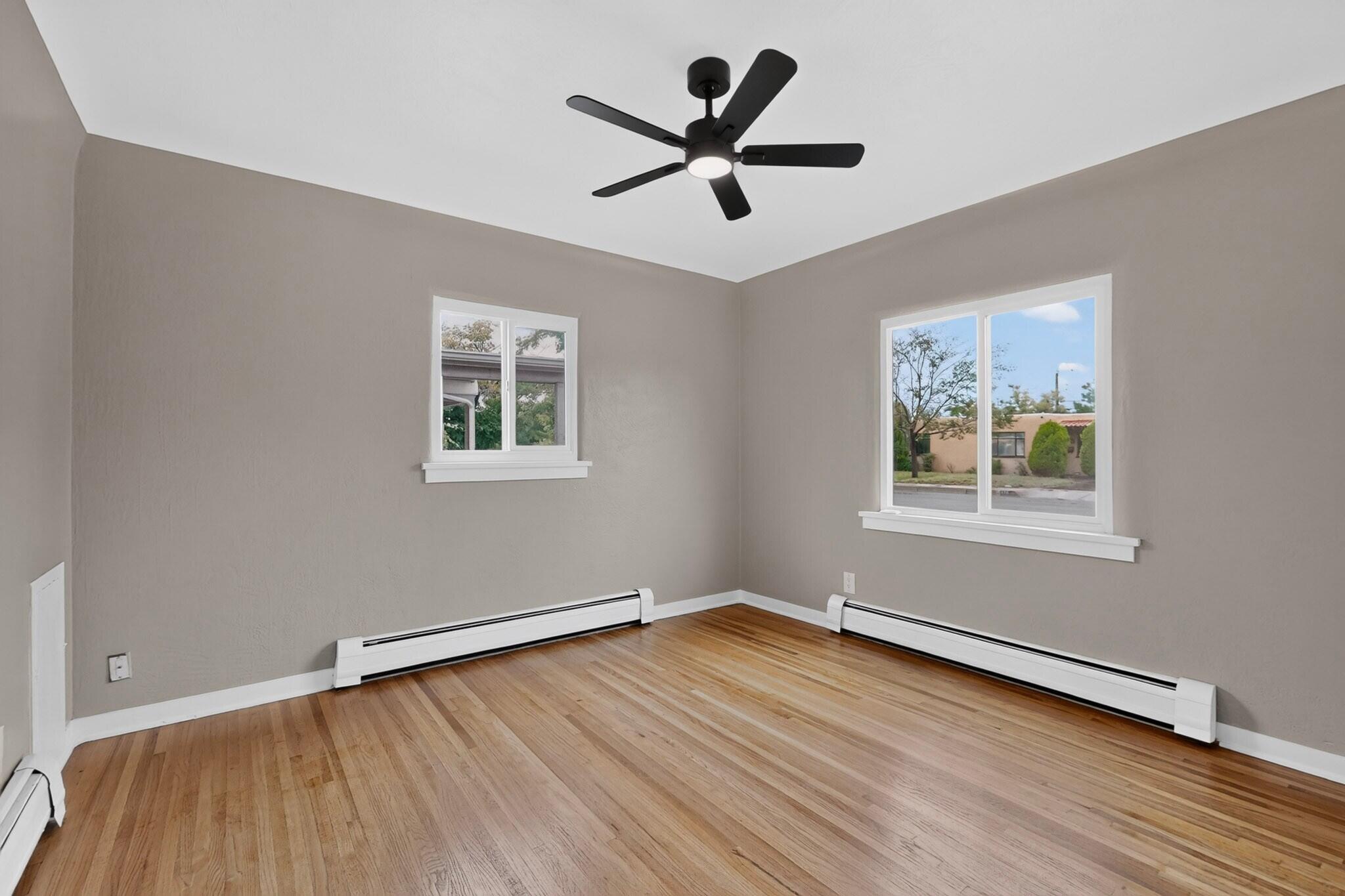 Photo 14 — 313 General Bradley Street NE
