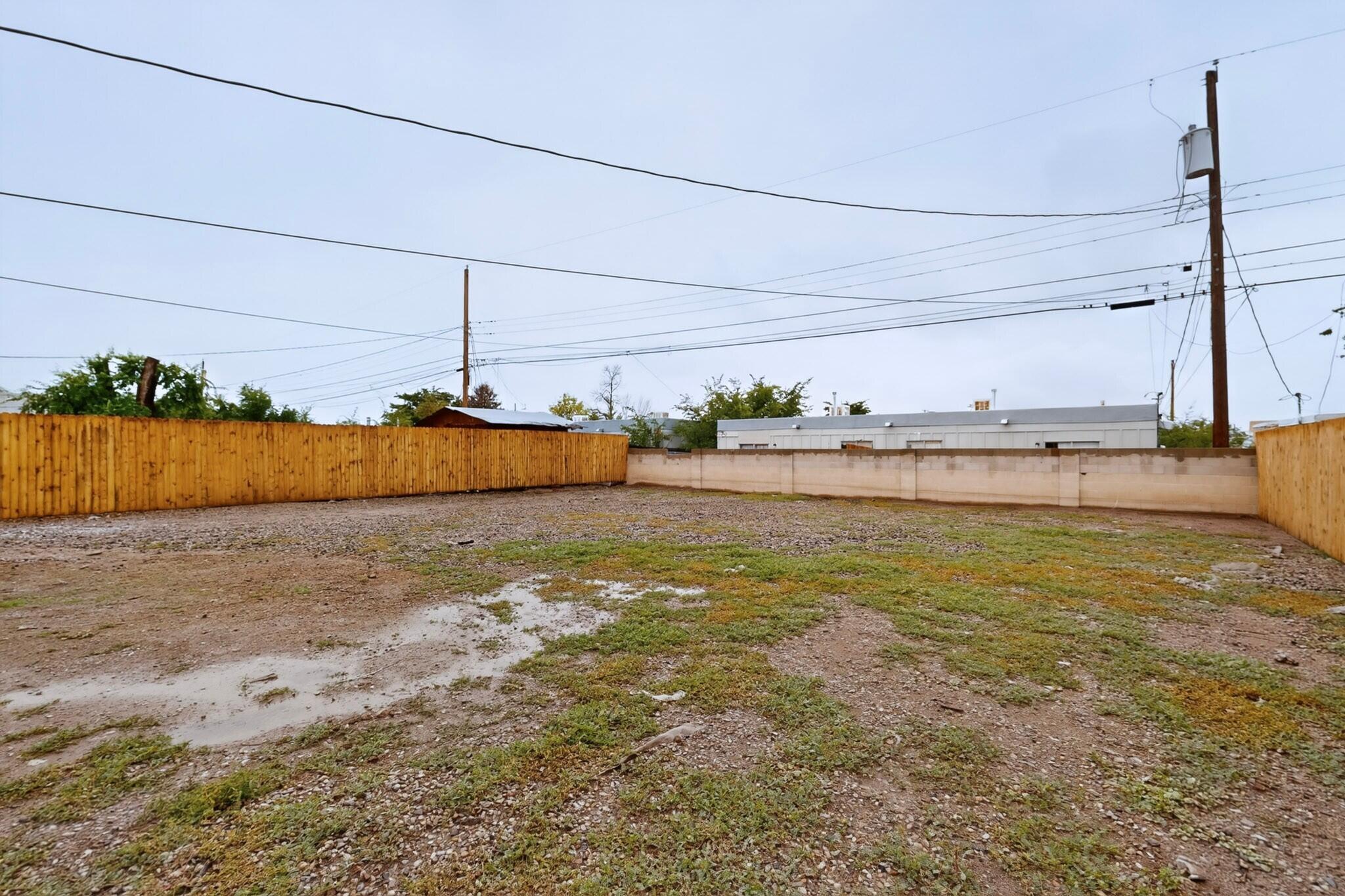 Photo 2 — 313 General Bradley Street NE