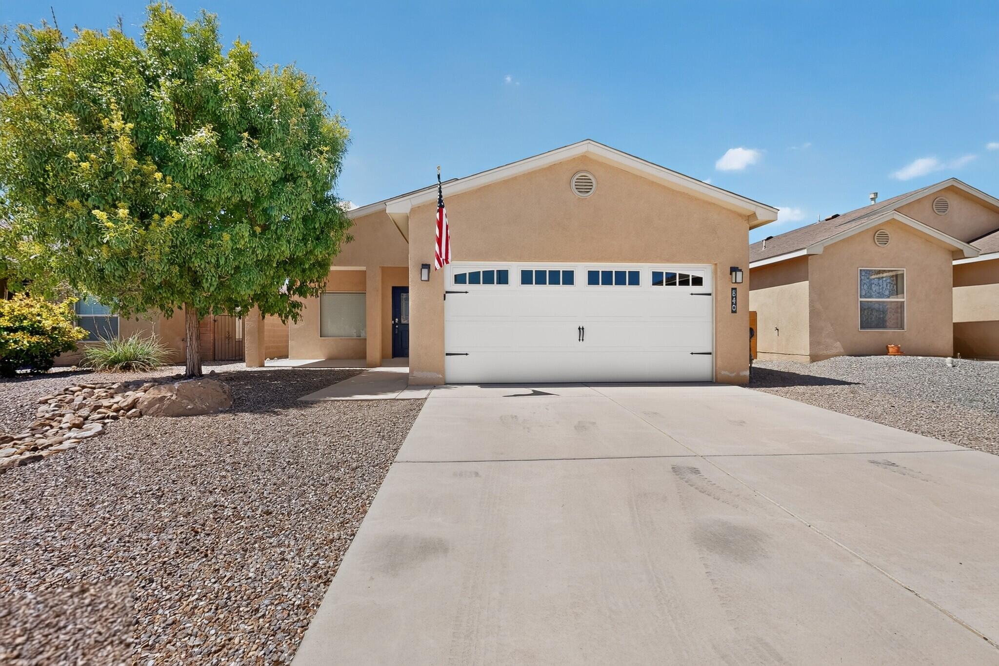 Photo 3 — 840 FIREWHEEL Loop SW