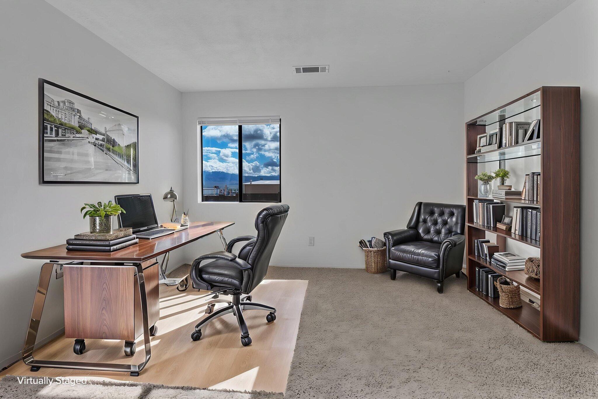 Photo 15 — 372 Pearl Drive NE