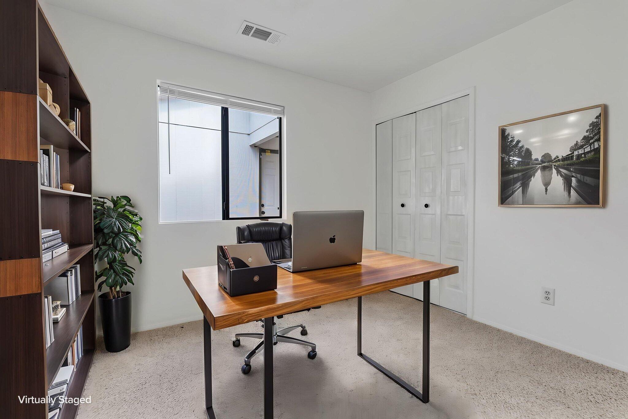 Photo 10 — 372 Pearl Drive NE