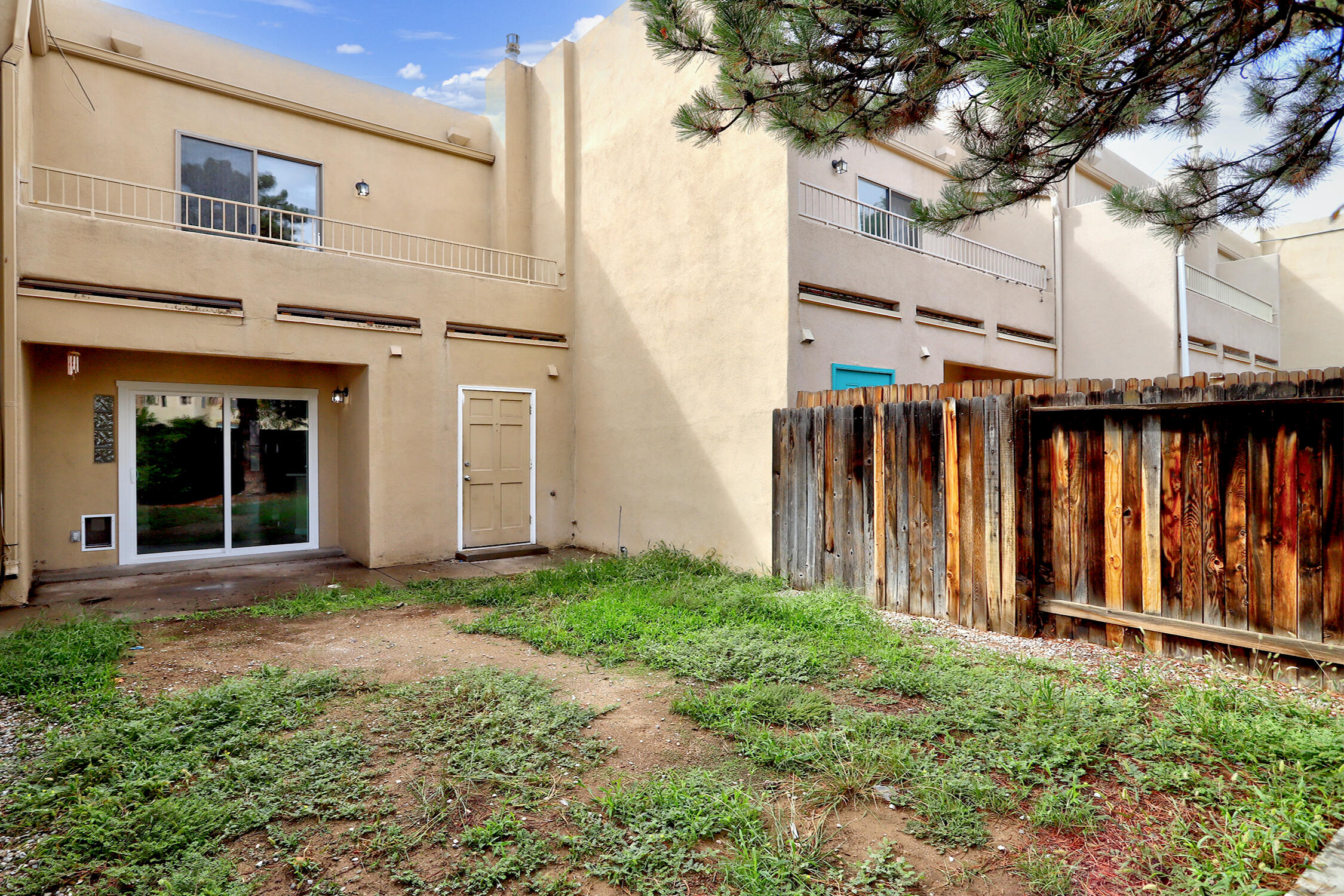Photo 2 — 4211 Pitt Street NE UNIT 10