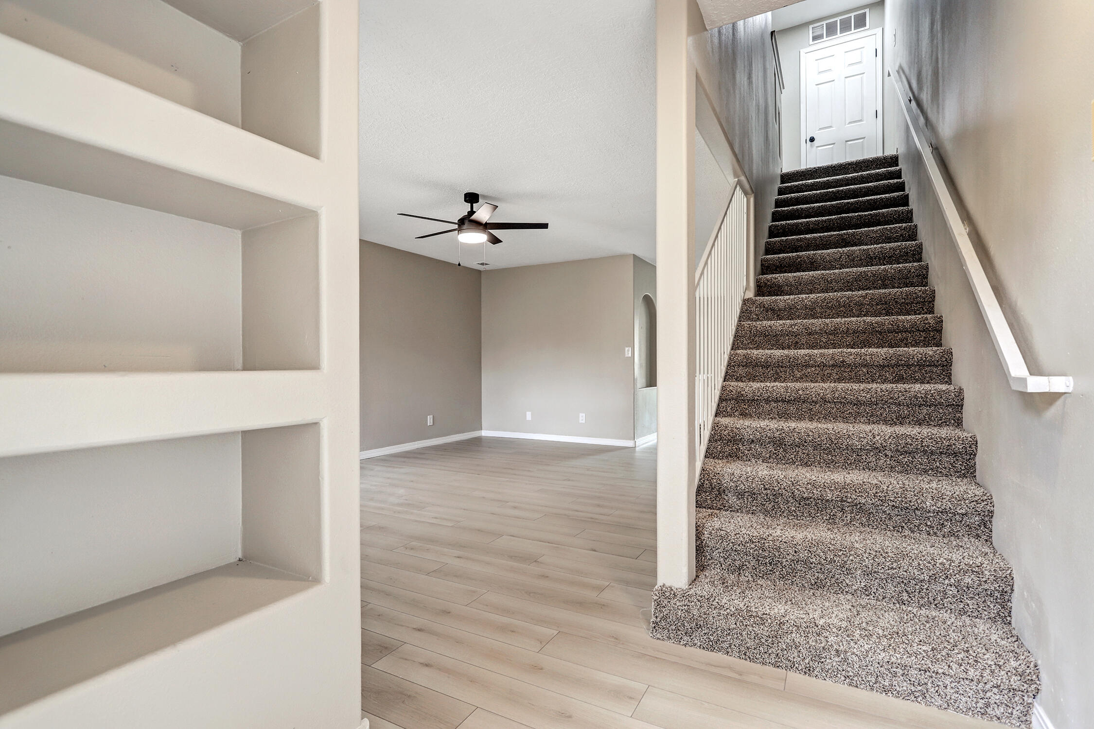 Photo 6 — 4211 Pitt Street NE UNIT 10