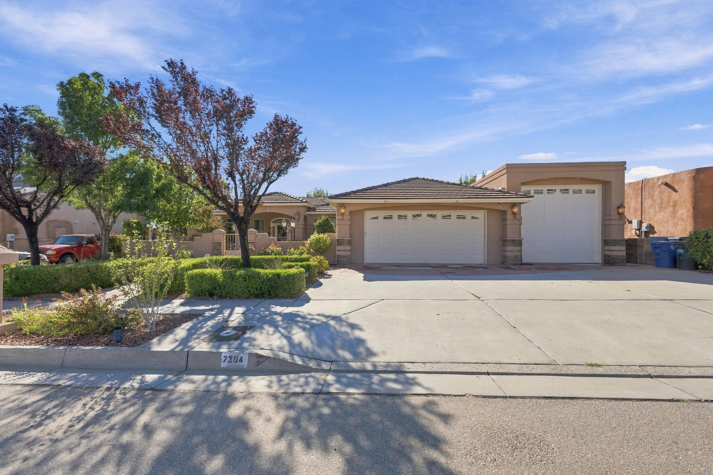 7304 Stag Horn Drive NW, Albuquerque, NM 87120