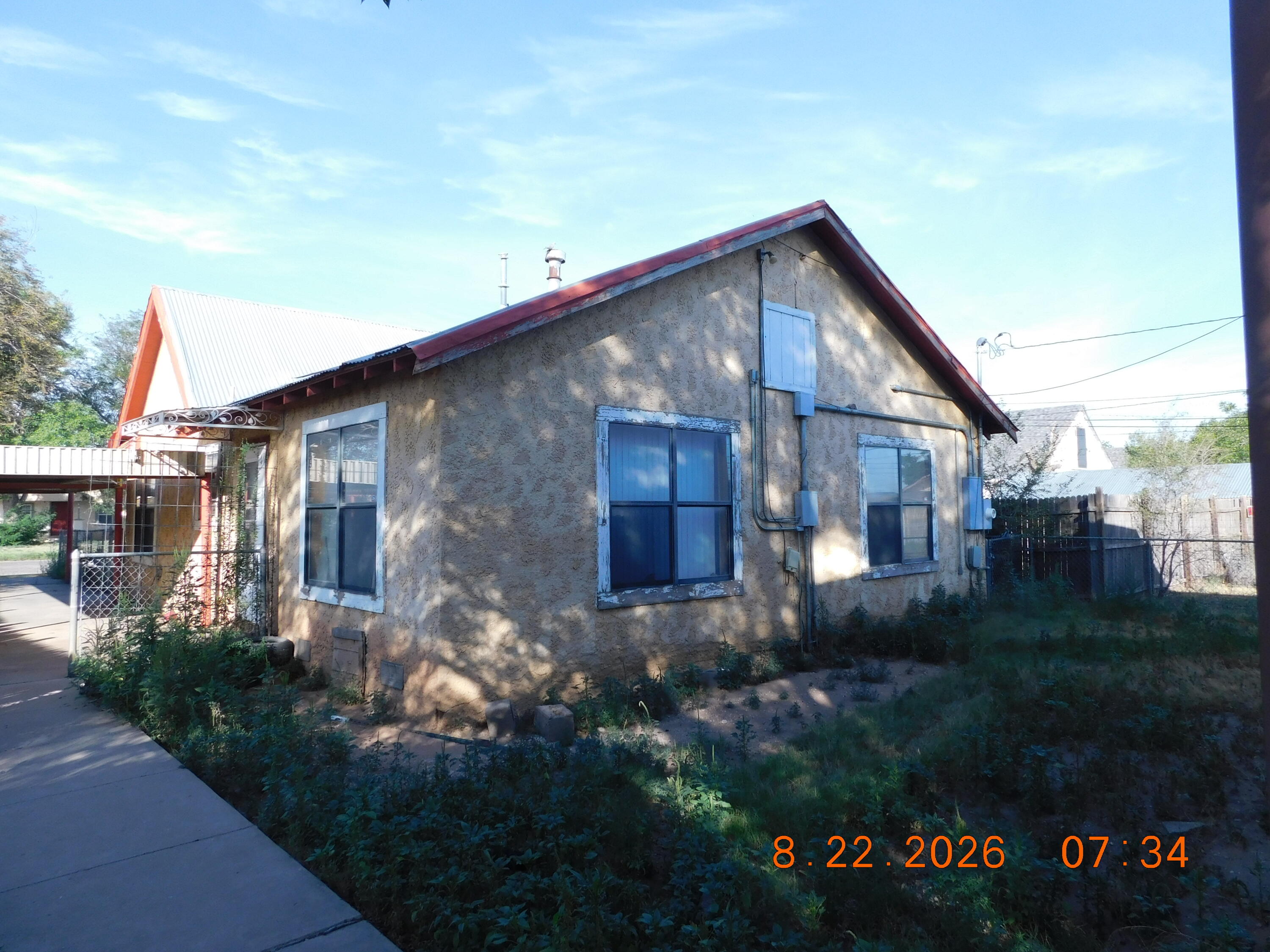 Photo 3 — 713 S Main Avenue