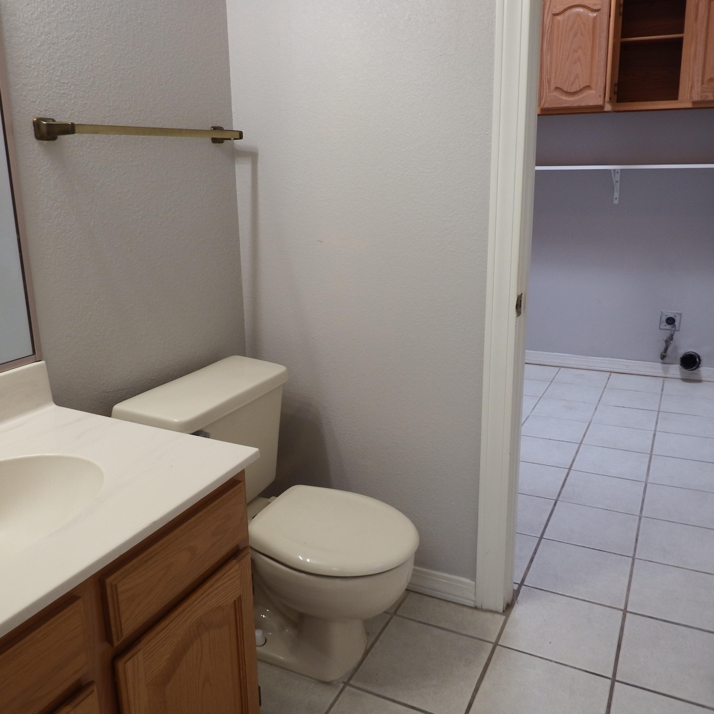 Photo 8 — 6645 Ruby Street NE