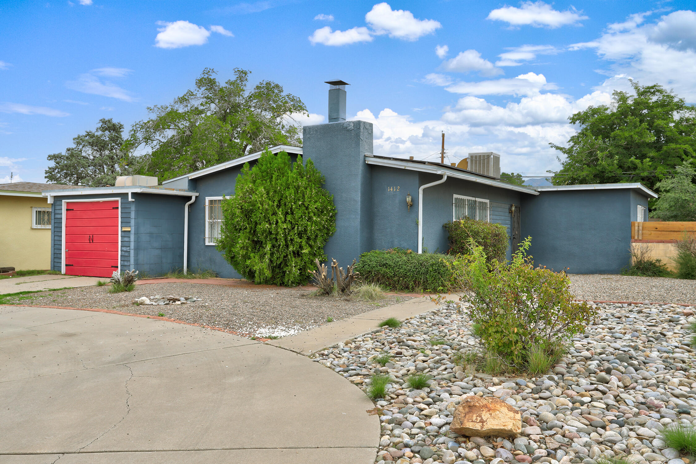 1412 Alvarado Drive NE