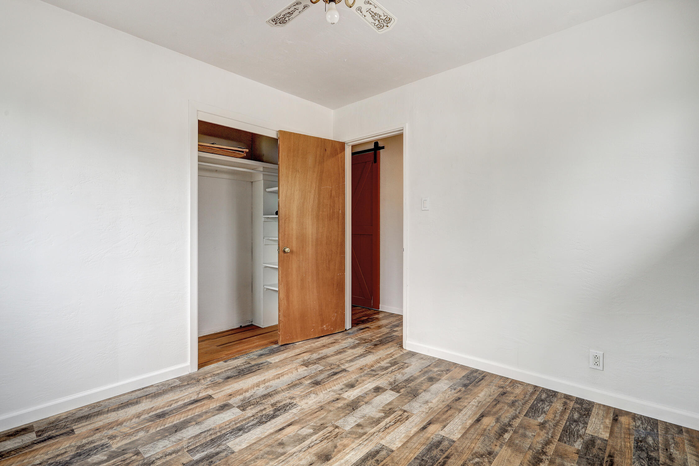 Photo 13 — 1412 Alvarado Drive NE