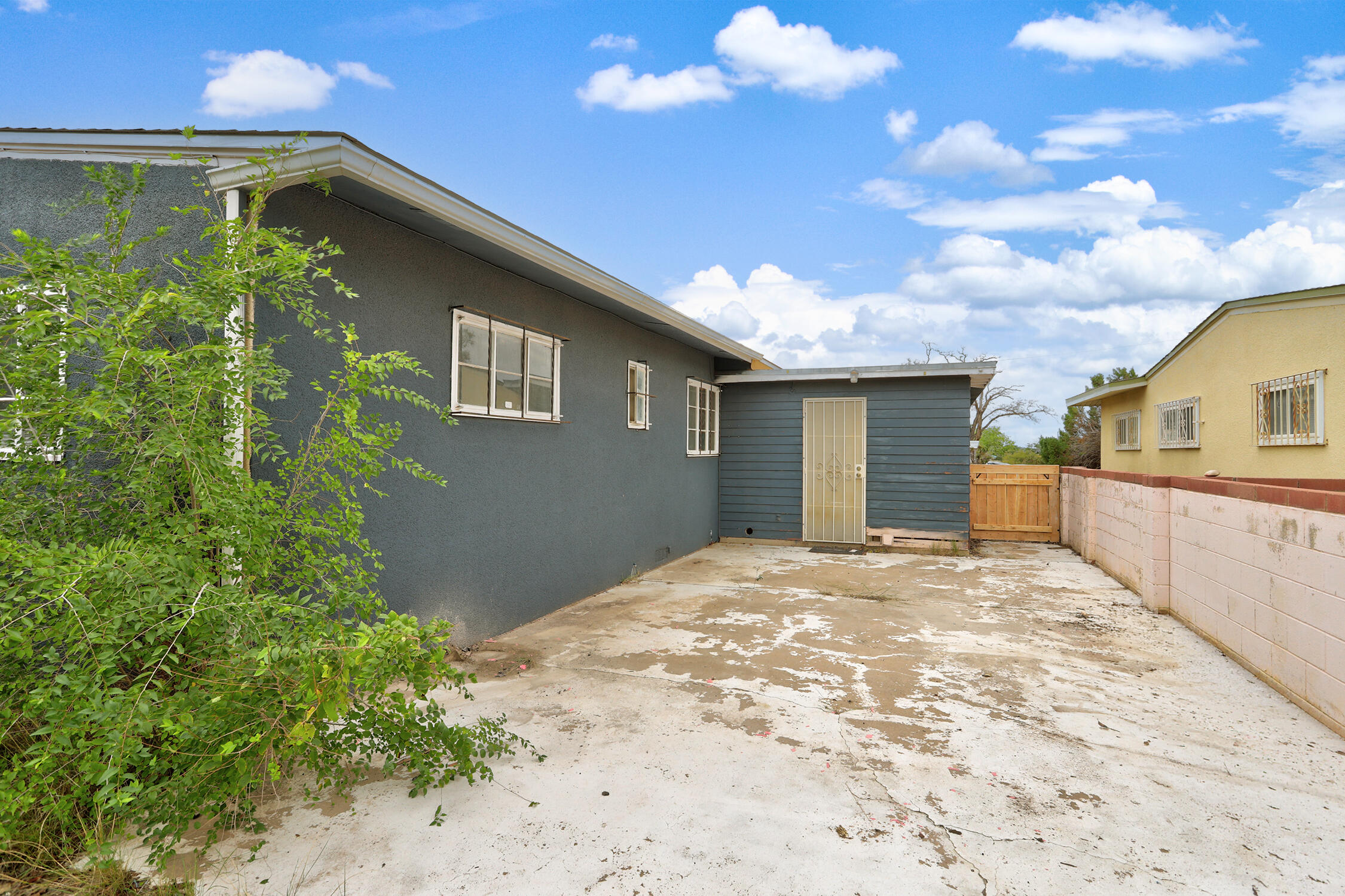 Photo 6 — 1412 Alvarado Drive NE