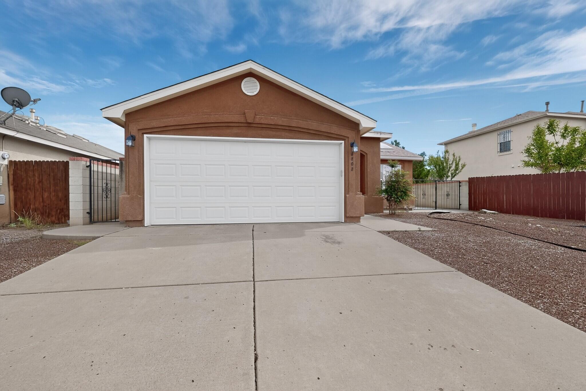 Photo 3 — 6808 Honeylocust Avenue NW