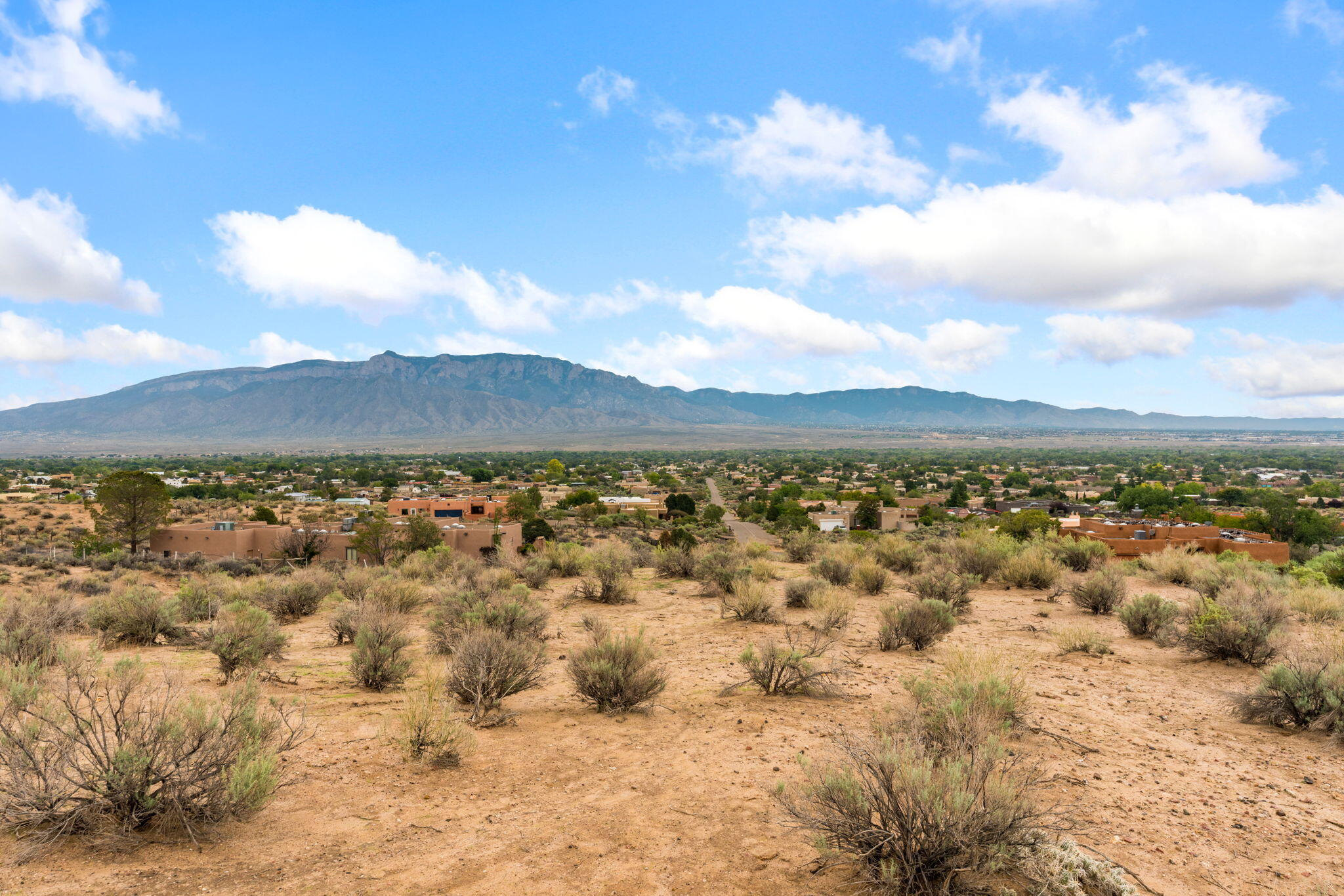 190 Tierra Encantada, Corrales, NM 87048
