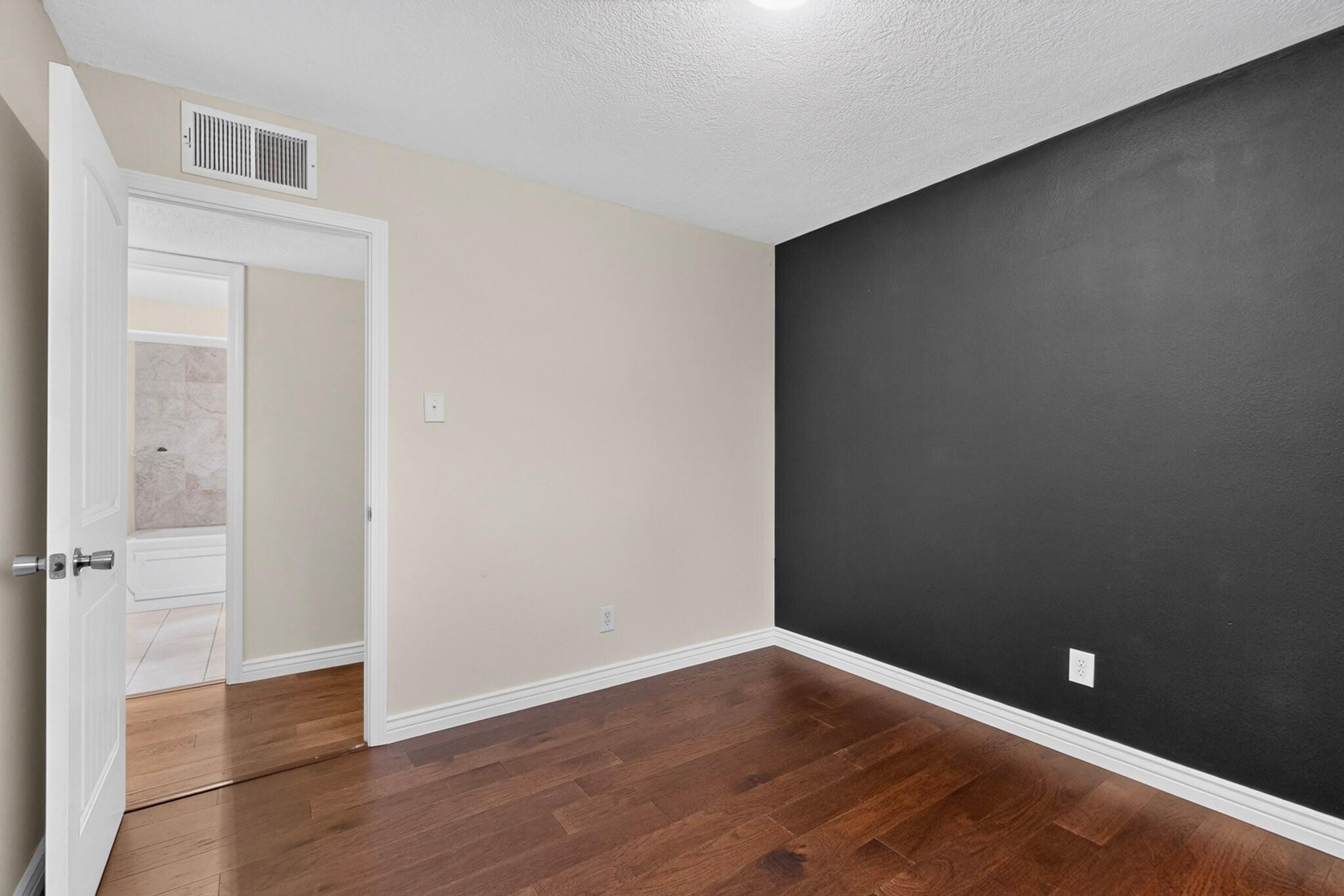 Photo 9 — 4508 Piedra Blanca Street NE
