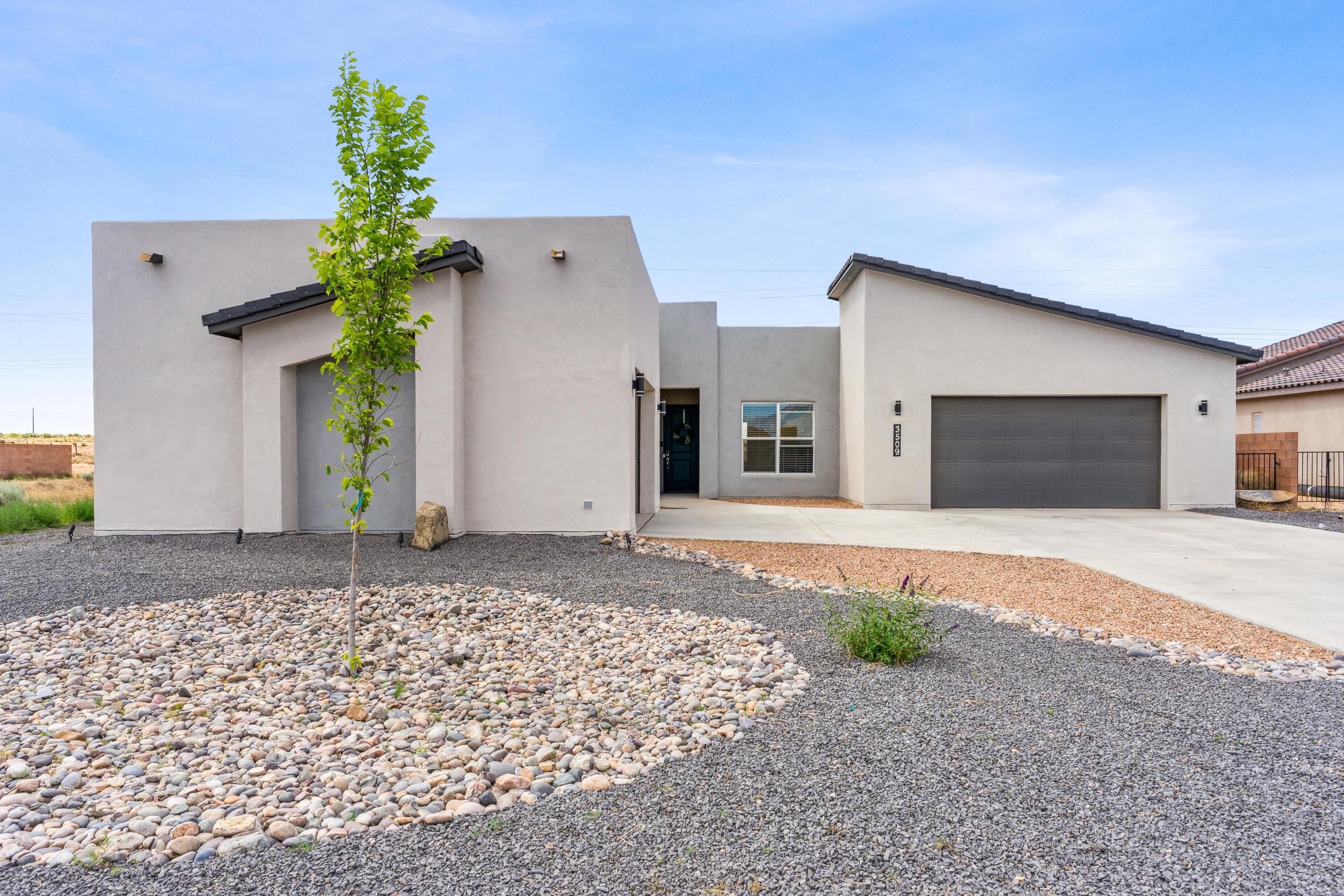 3509 Deledda Road NE, Rio Rancho, NM 87144