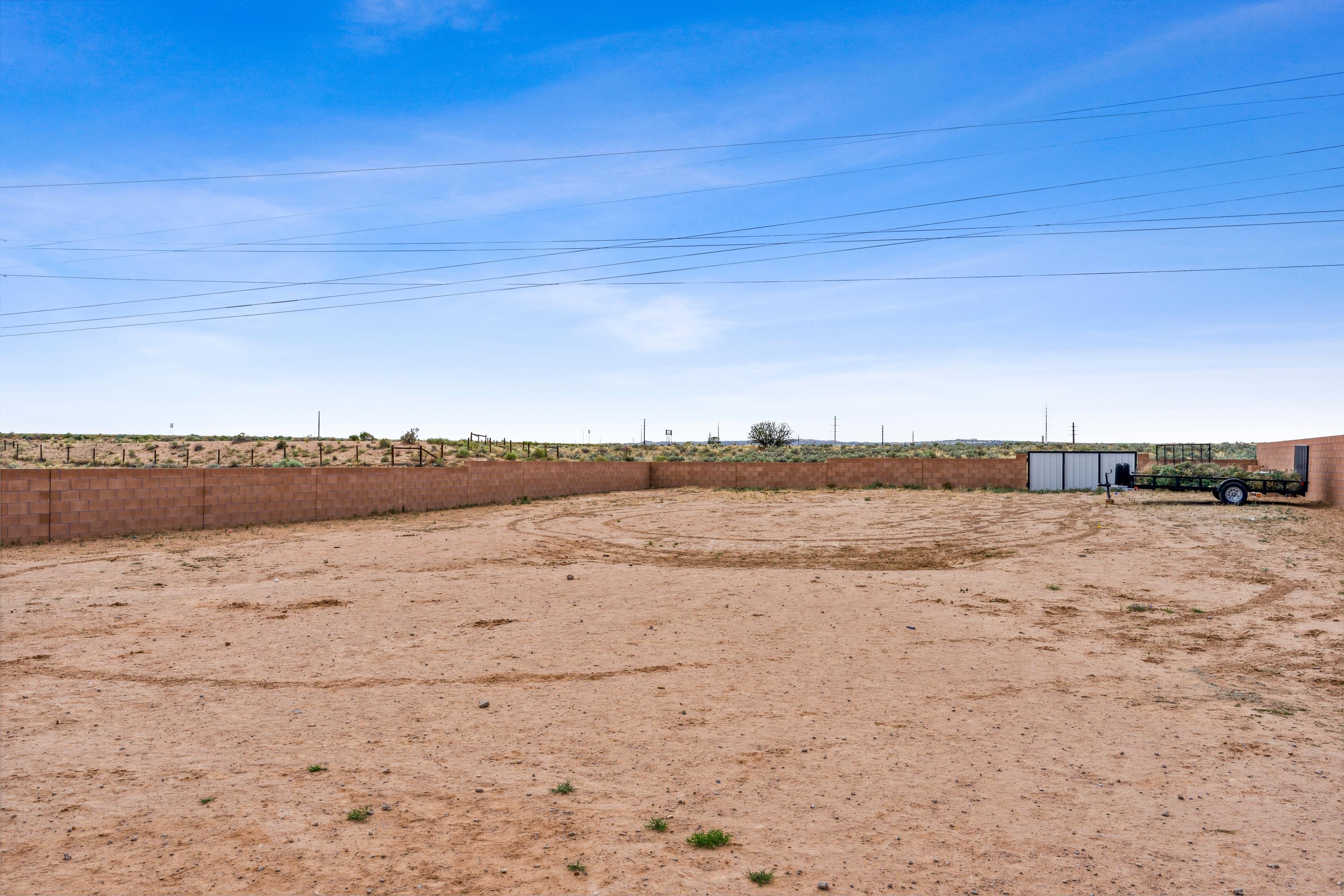 Photo 8 — 3509 Deledda Road NE